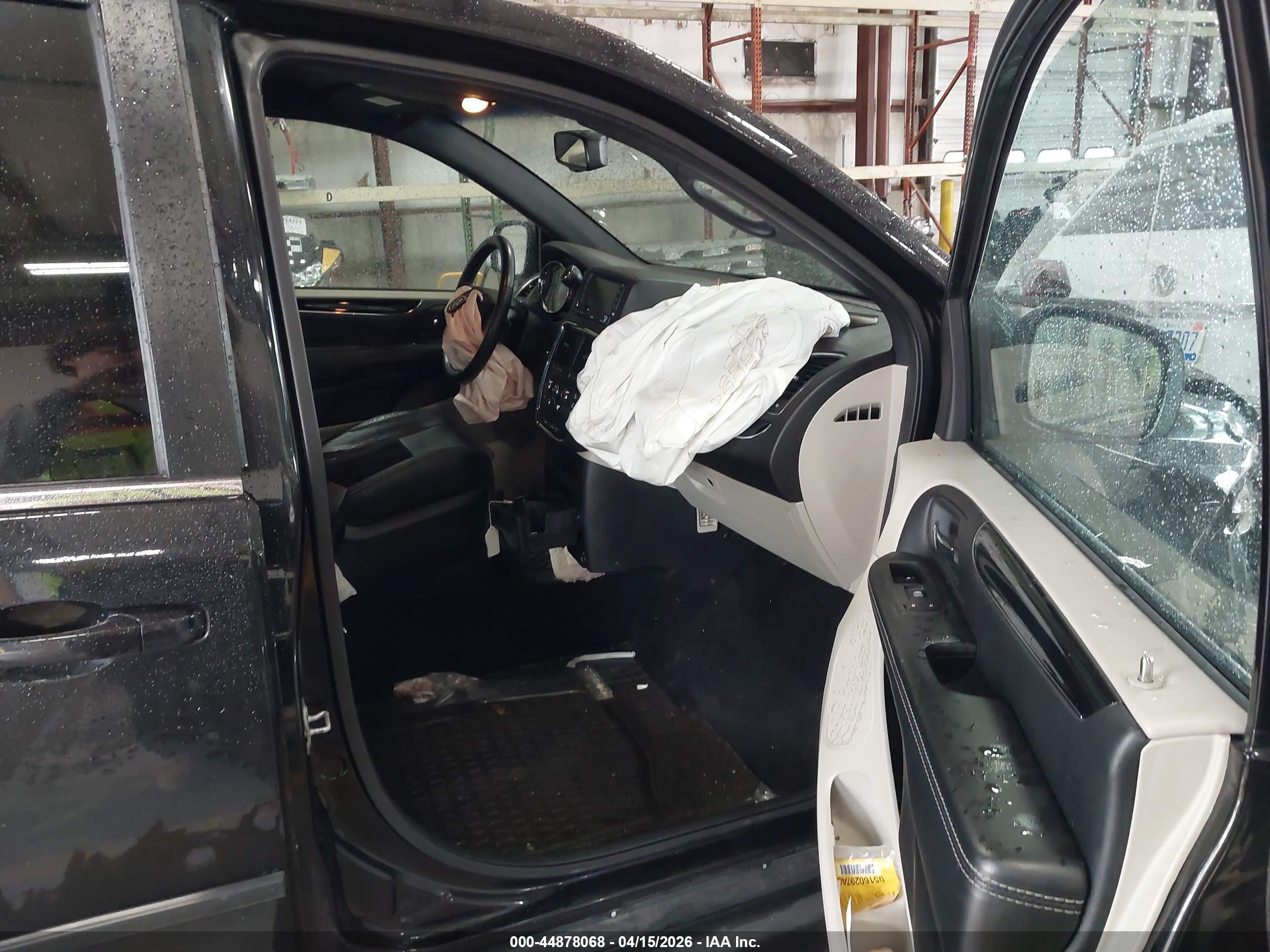 DODGE GRAND image 5
