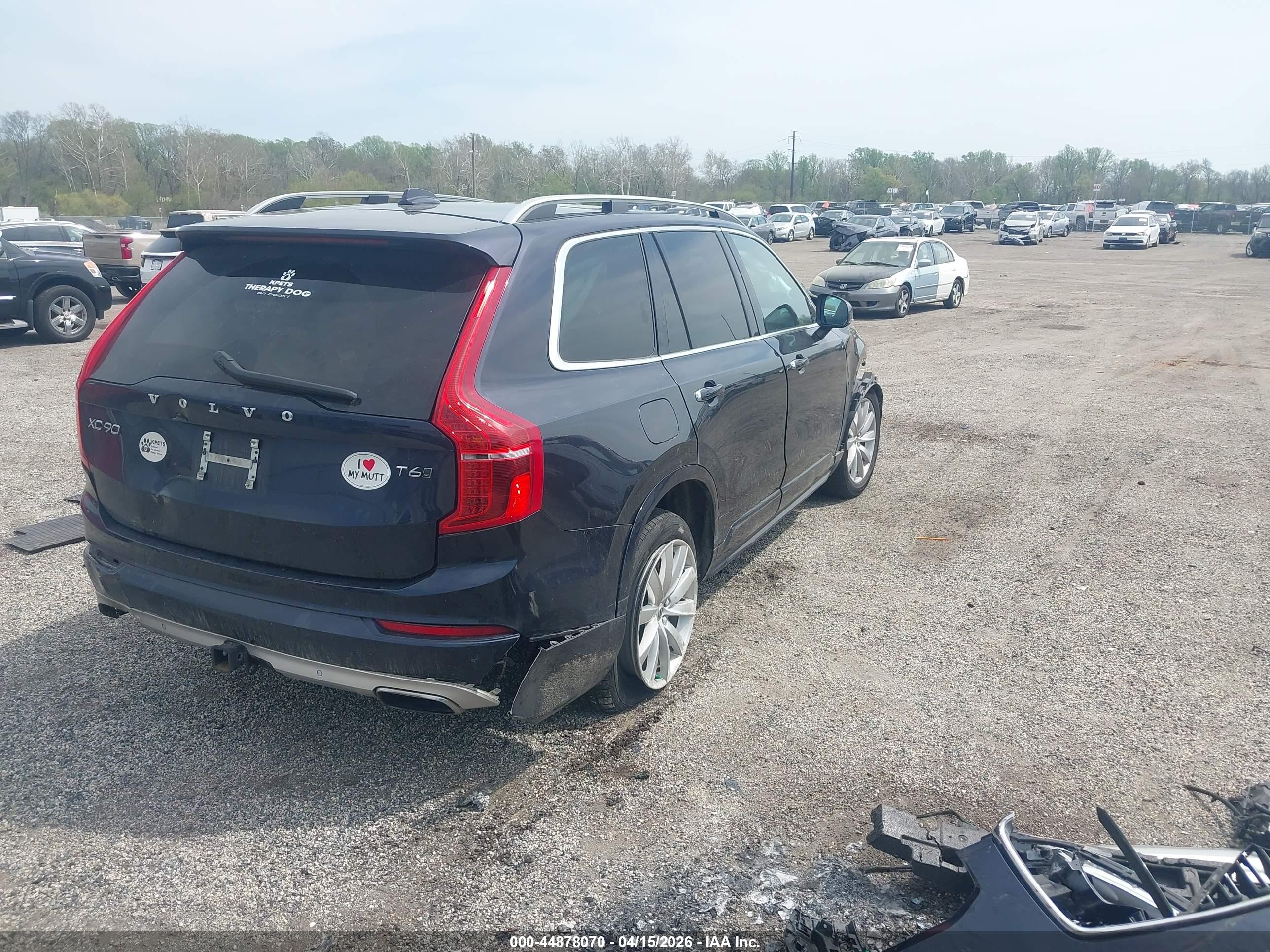 VOLVO XC90 image 4