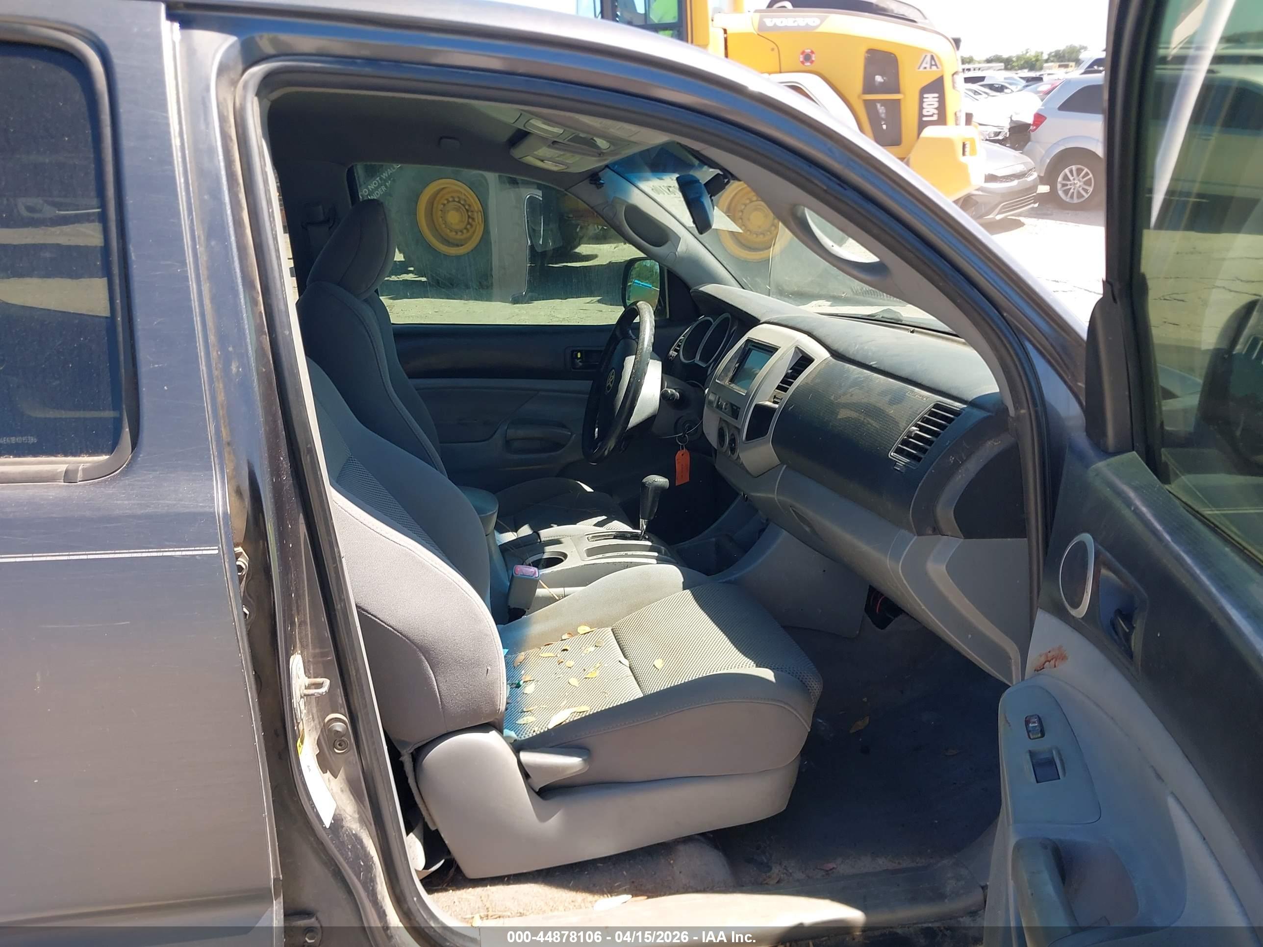 TOYOTA TACOMA image 5