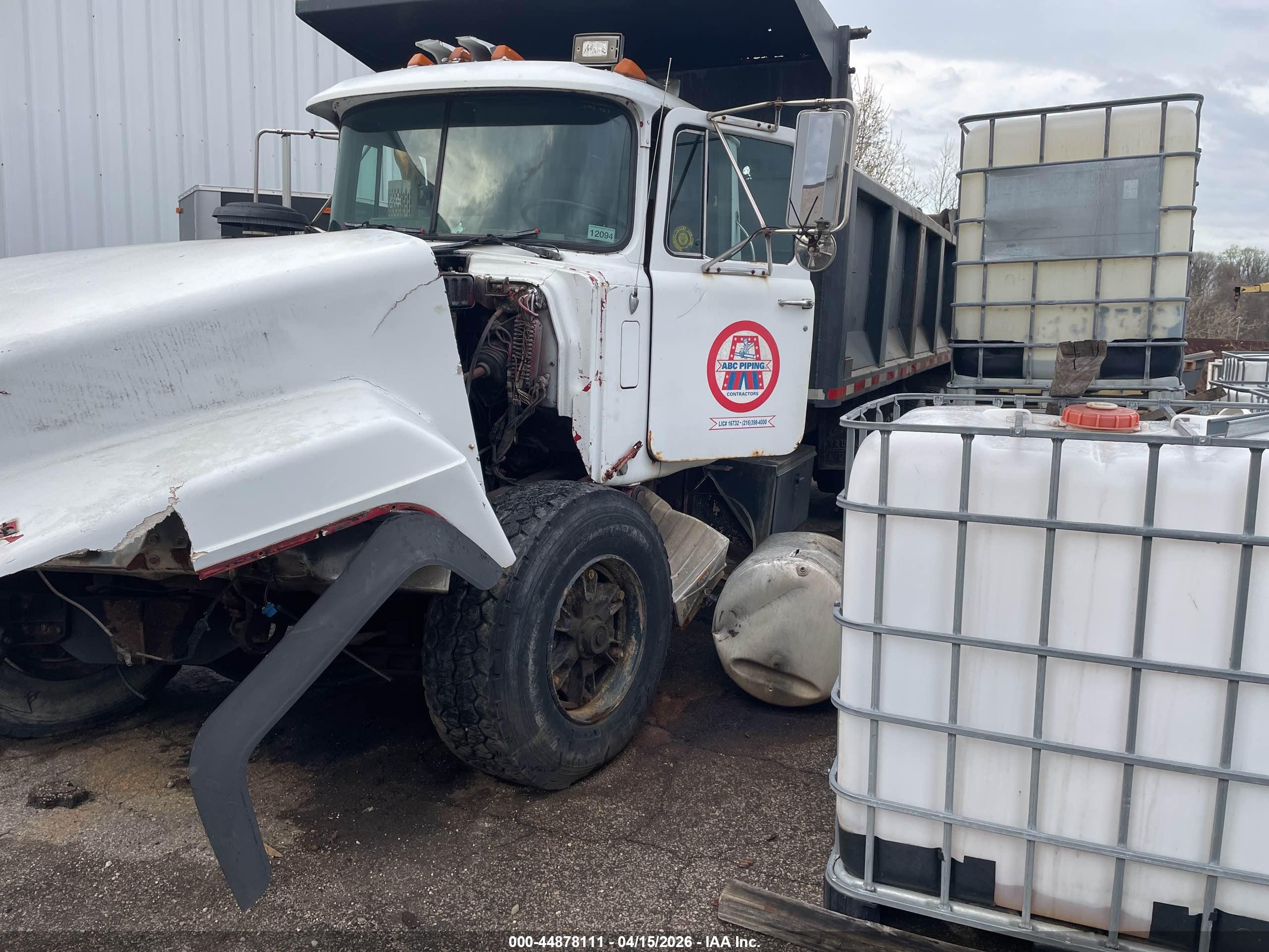 MACK 600 image 2