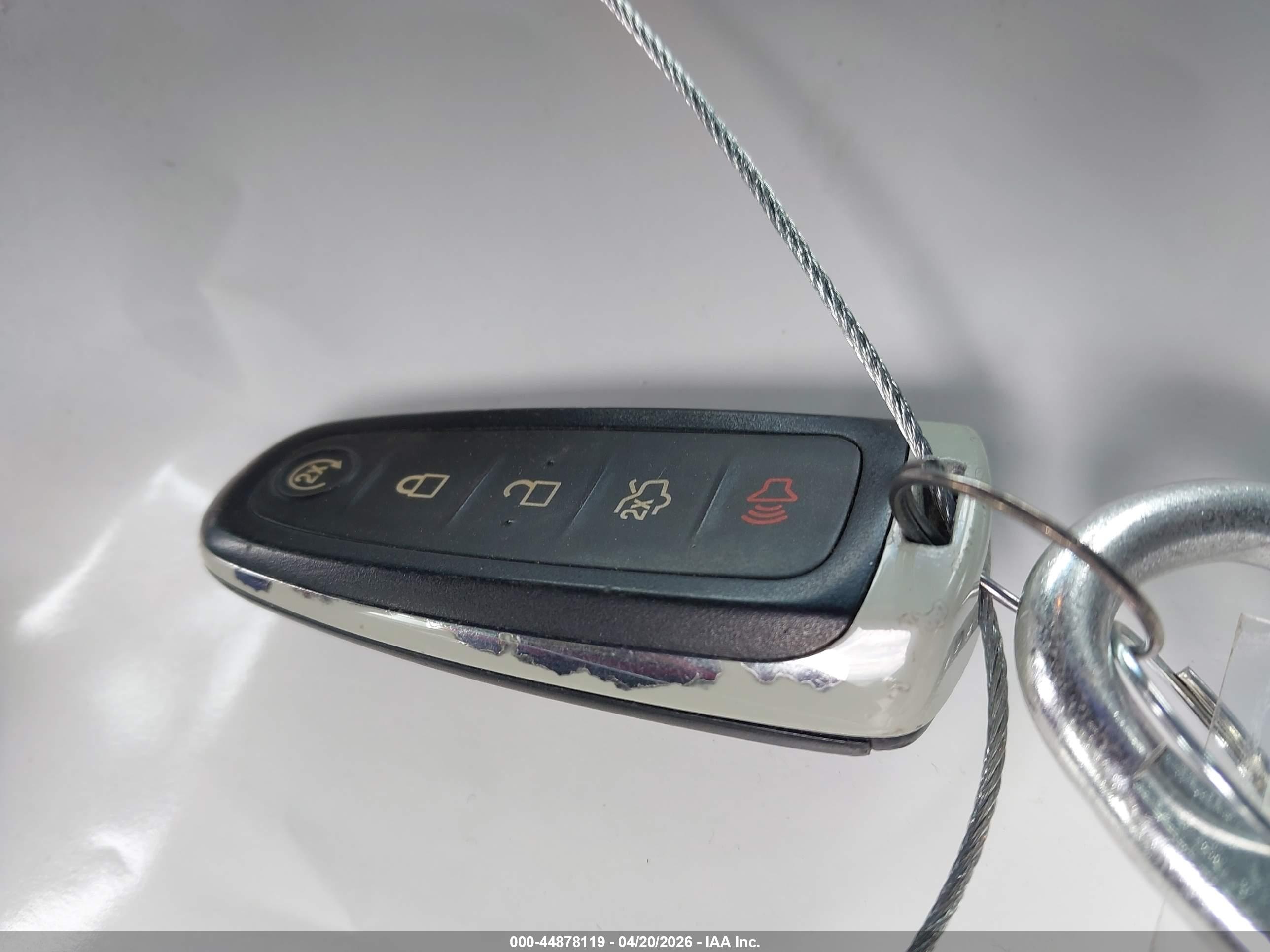 FORD TAURUS image 11
