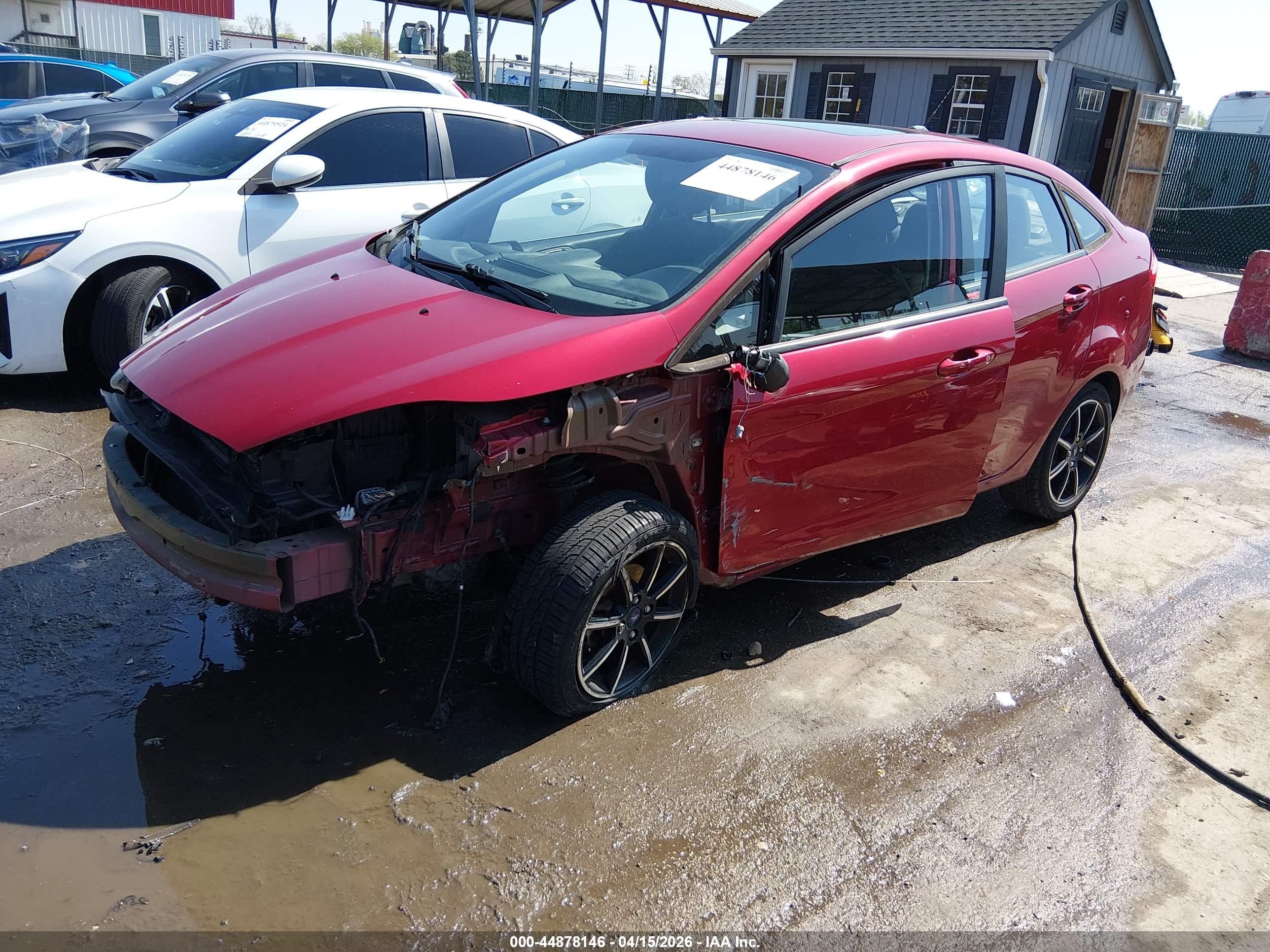 FORD FIESTA image 2