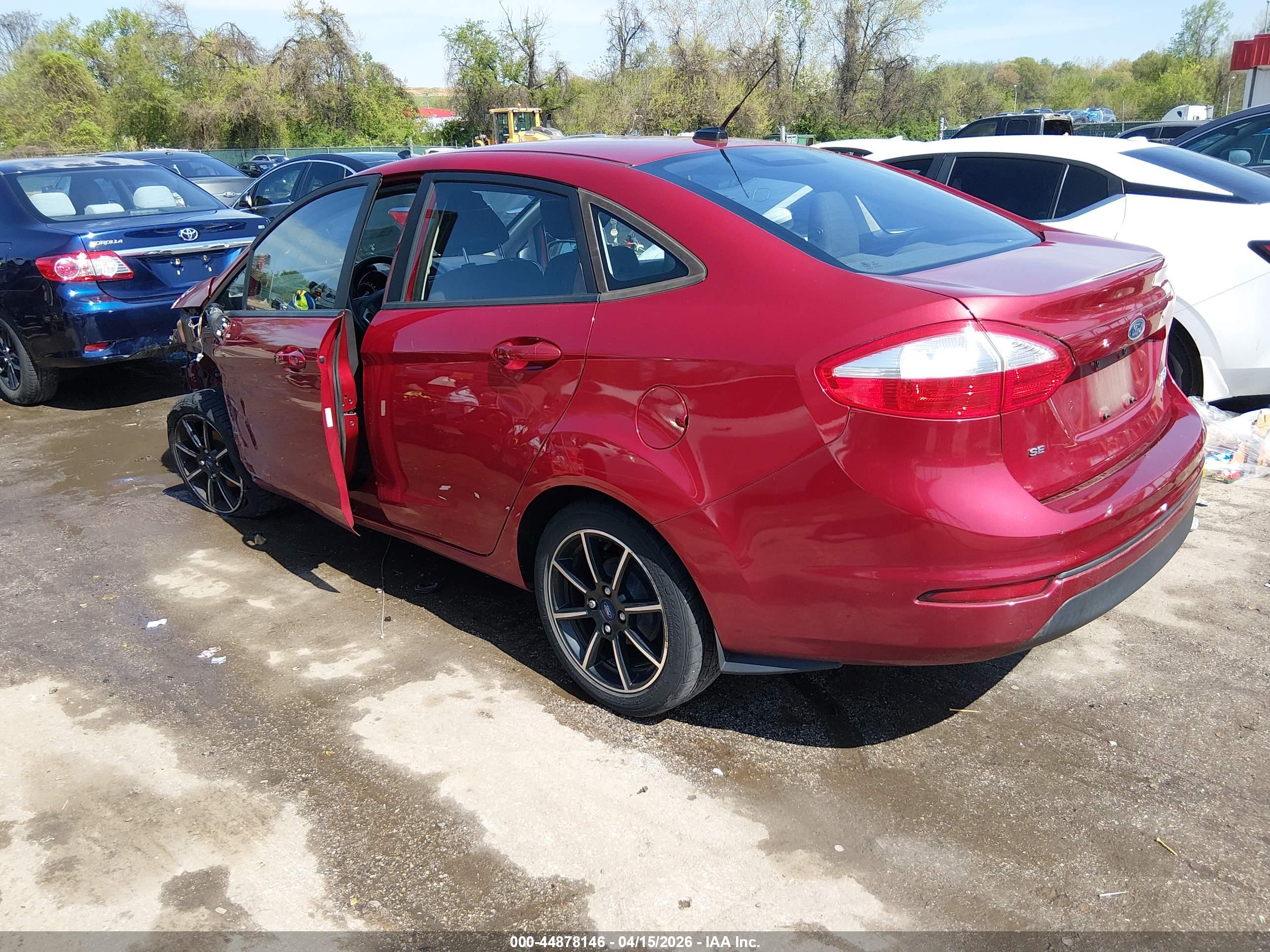 FORD FIESTA image 3
