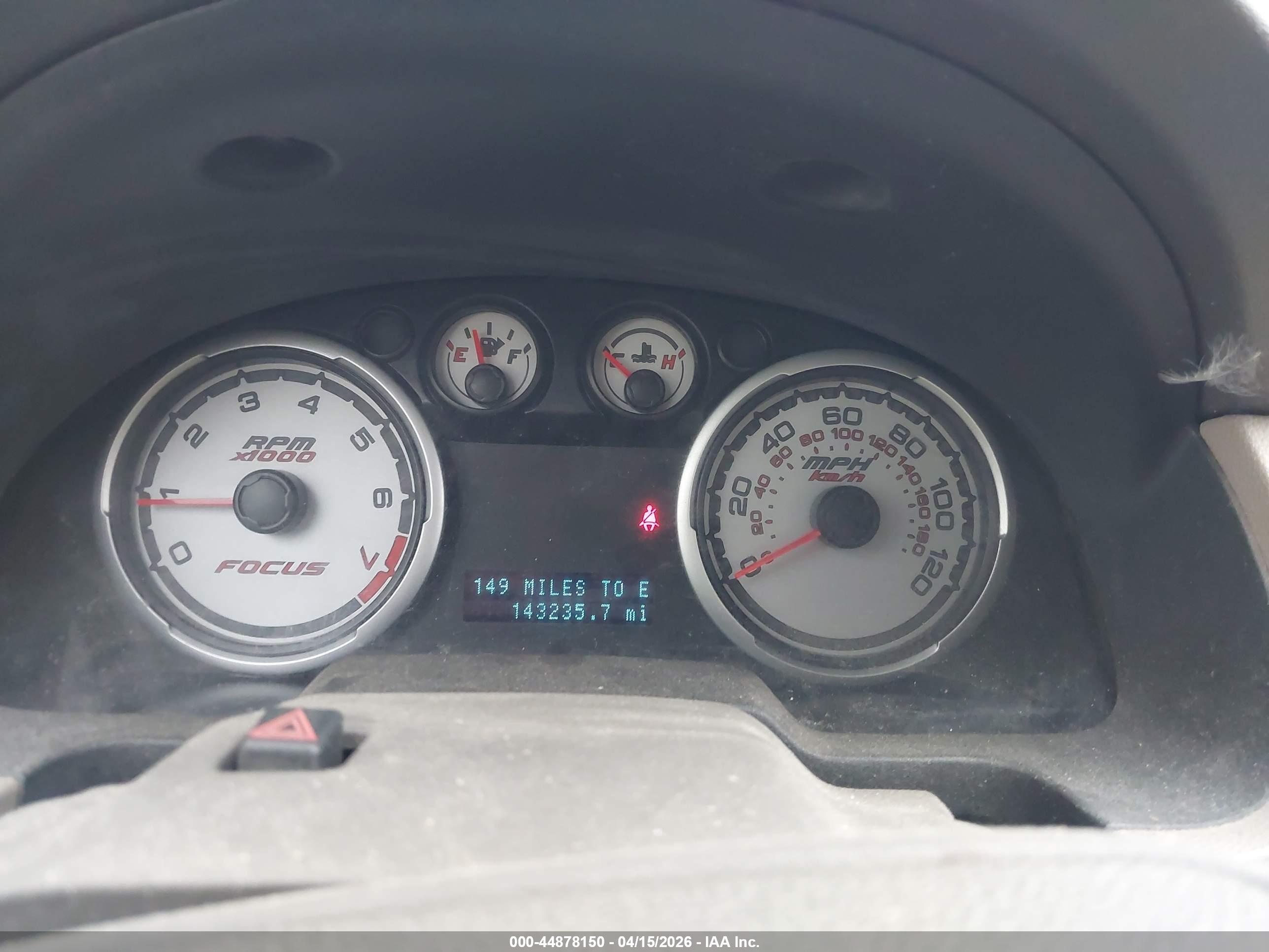 FORD FOCUS image 7