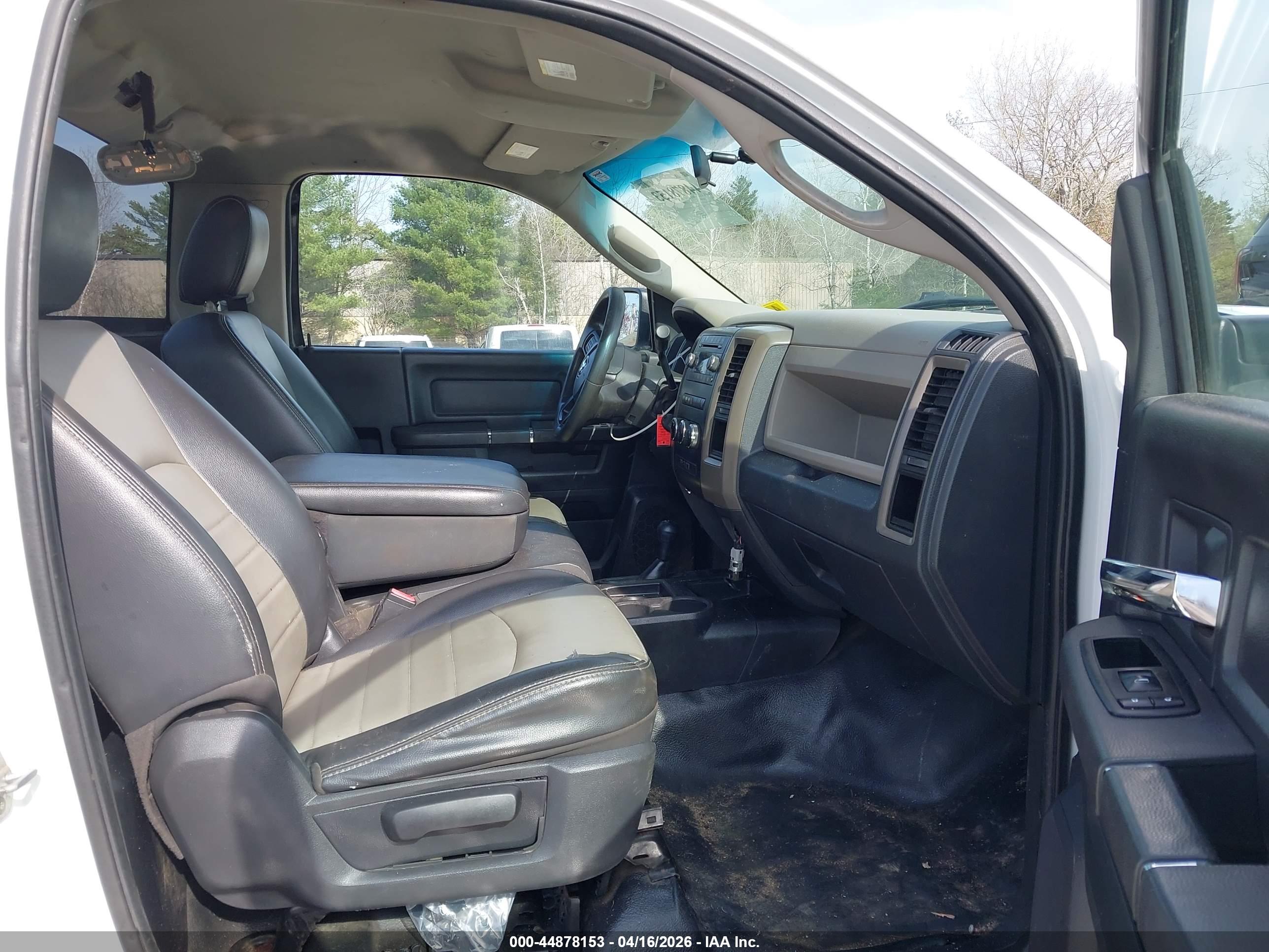 RAM 2500 image 5