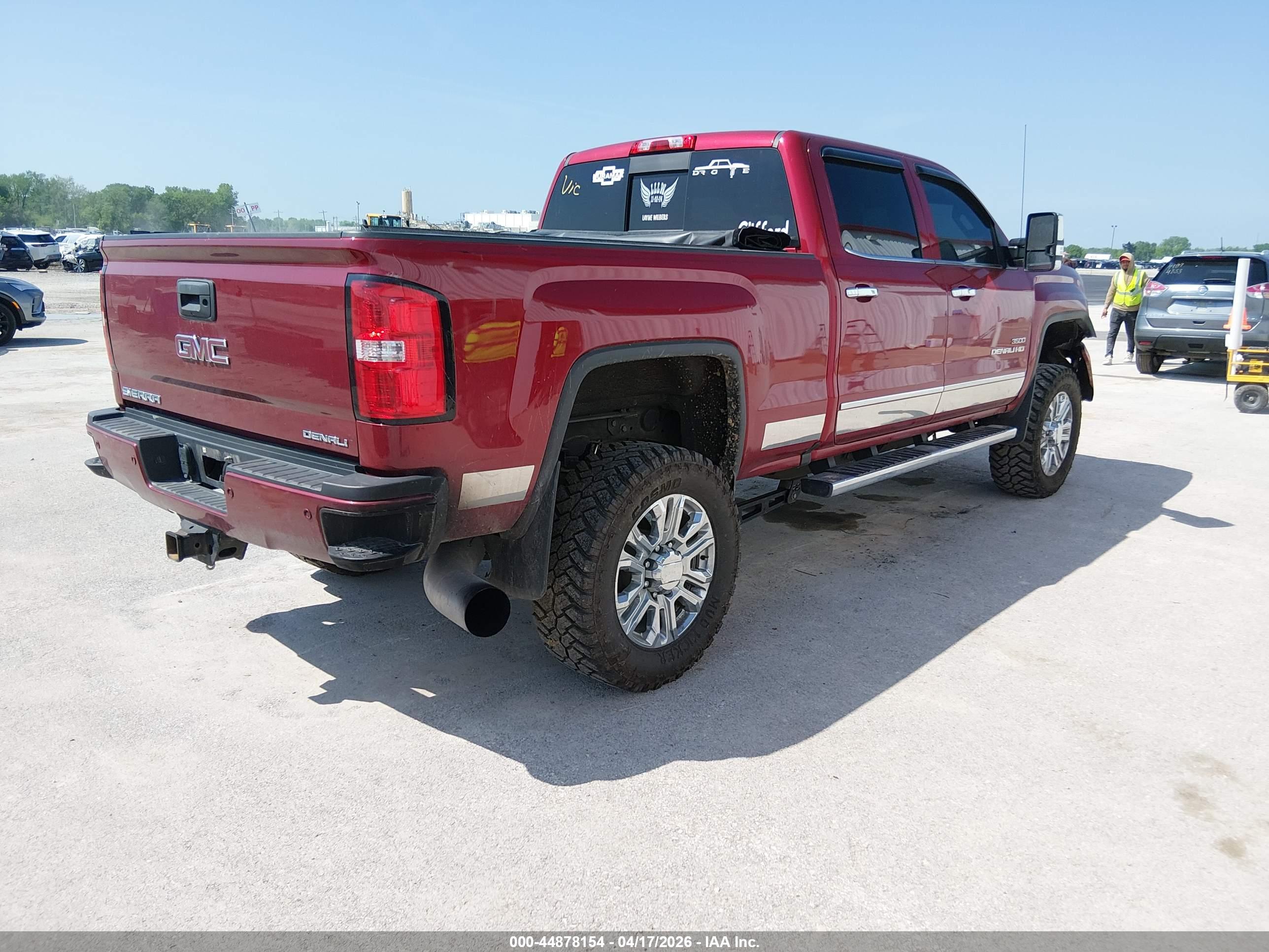 GMC SIERRA image 4