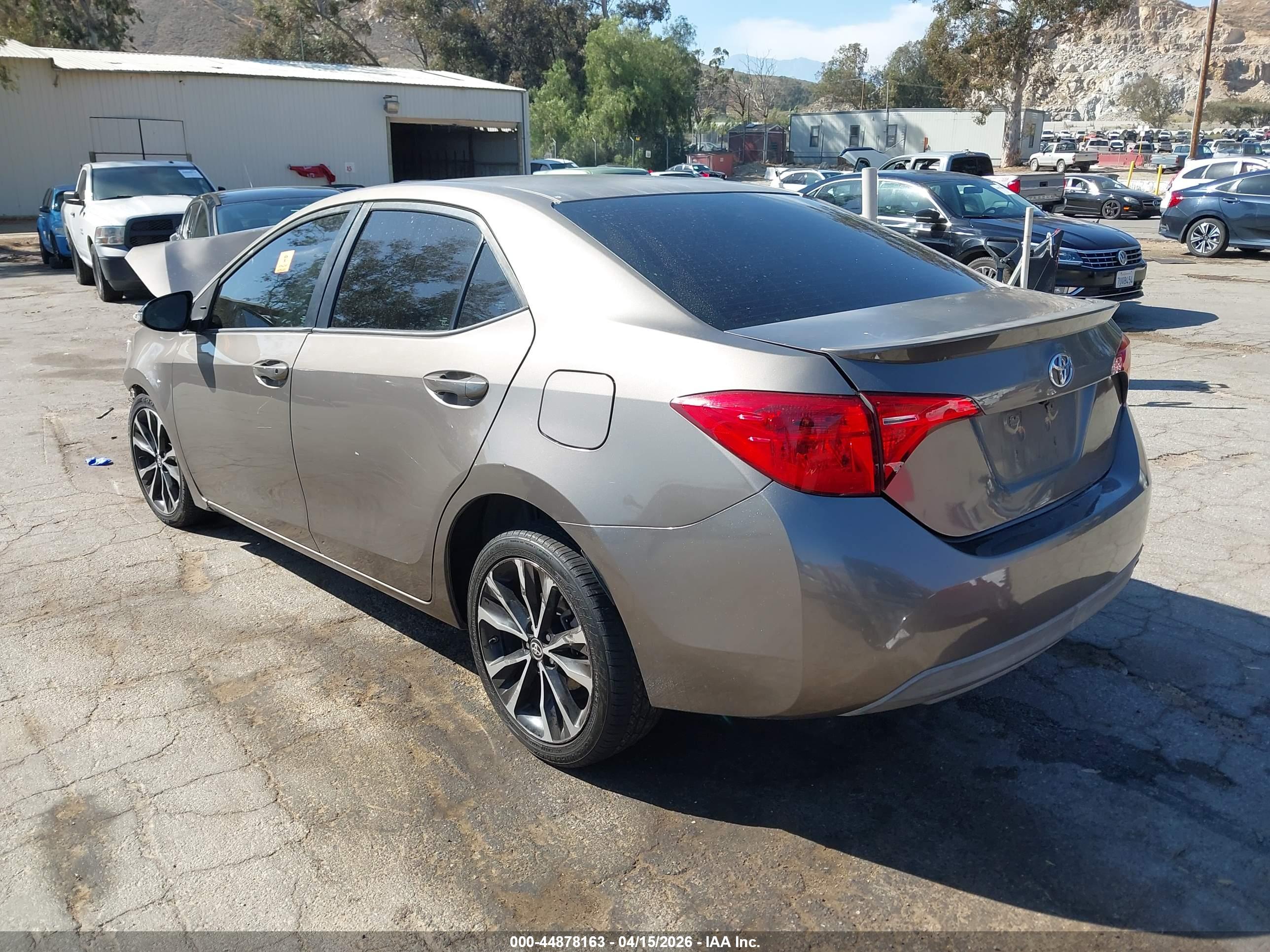 TOYOTA COROLLA image 3
