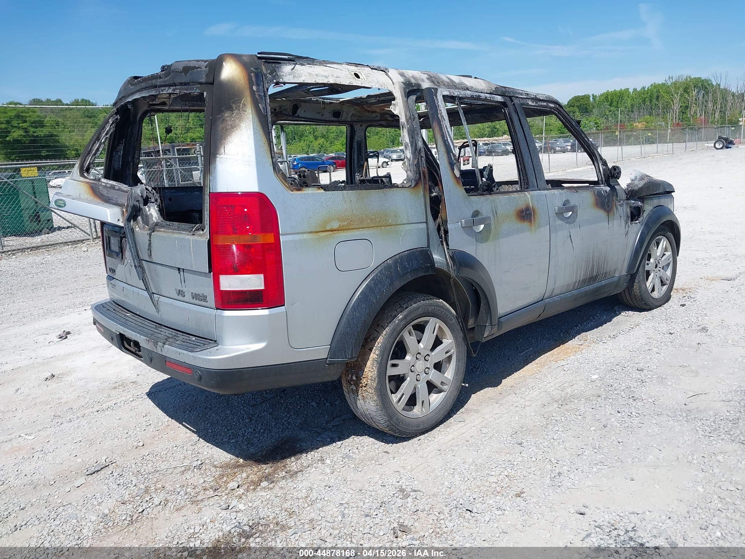 LAND ROVER image 4