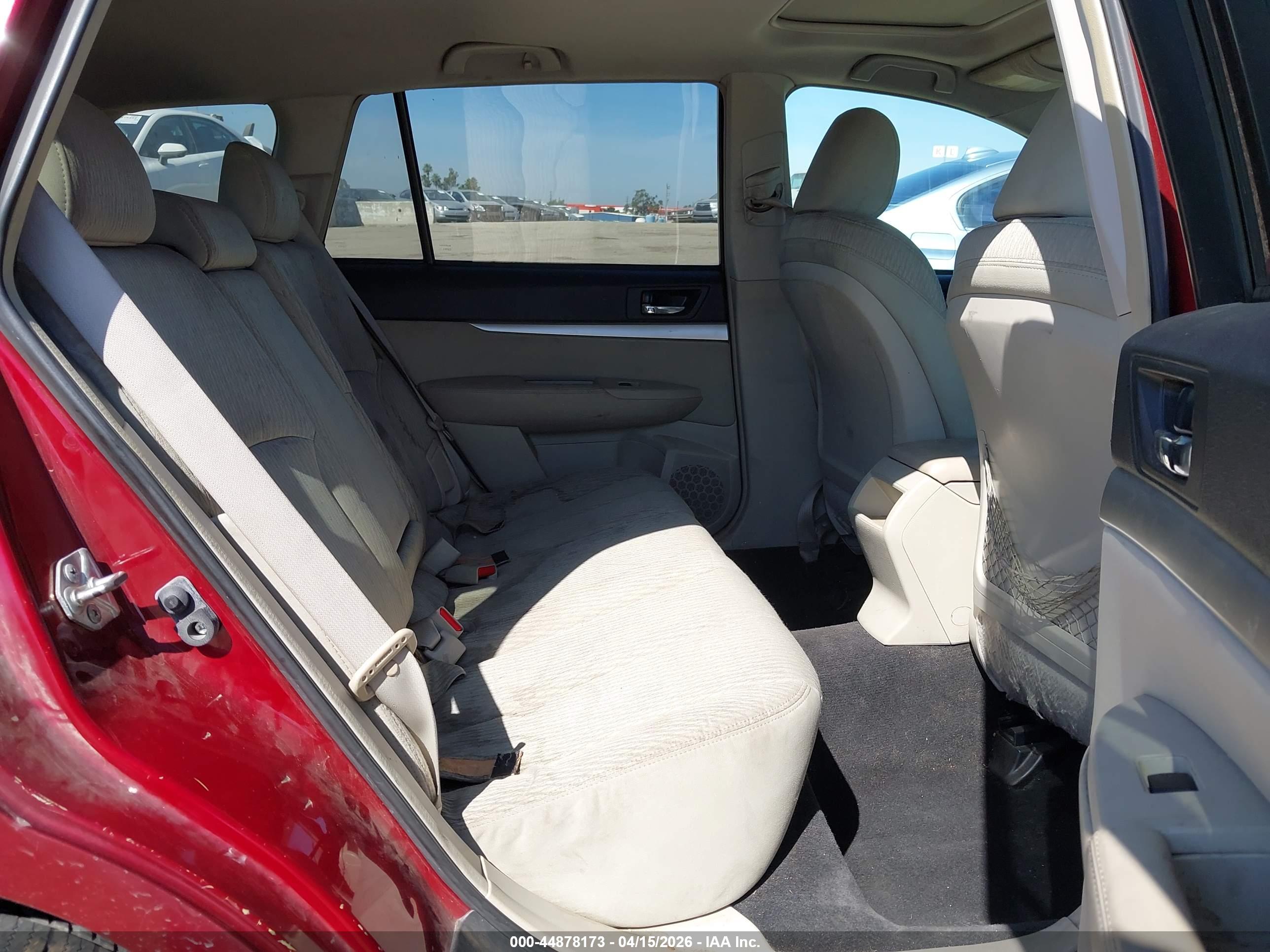 SUBARU OUTBACK image 8