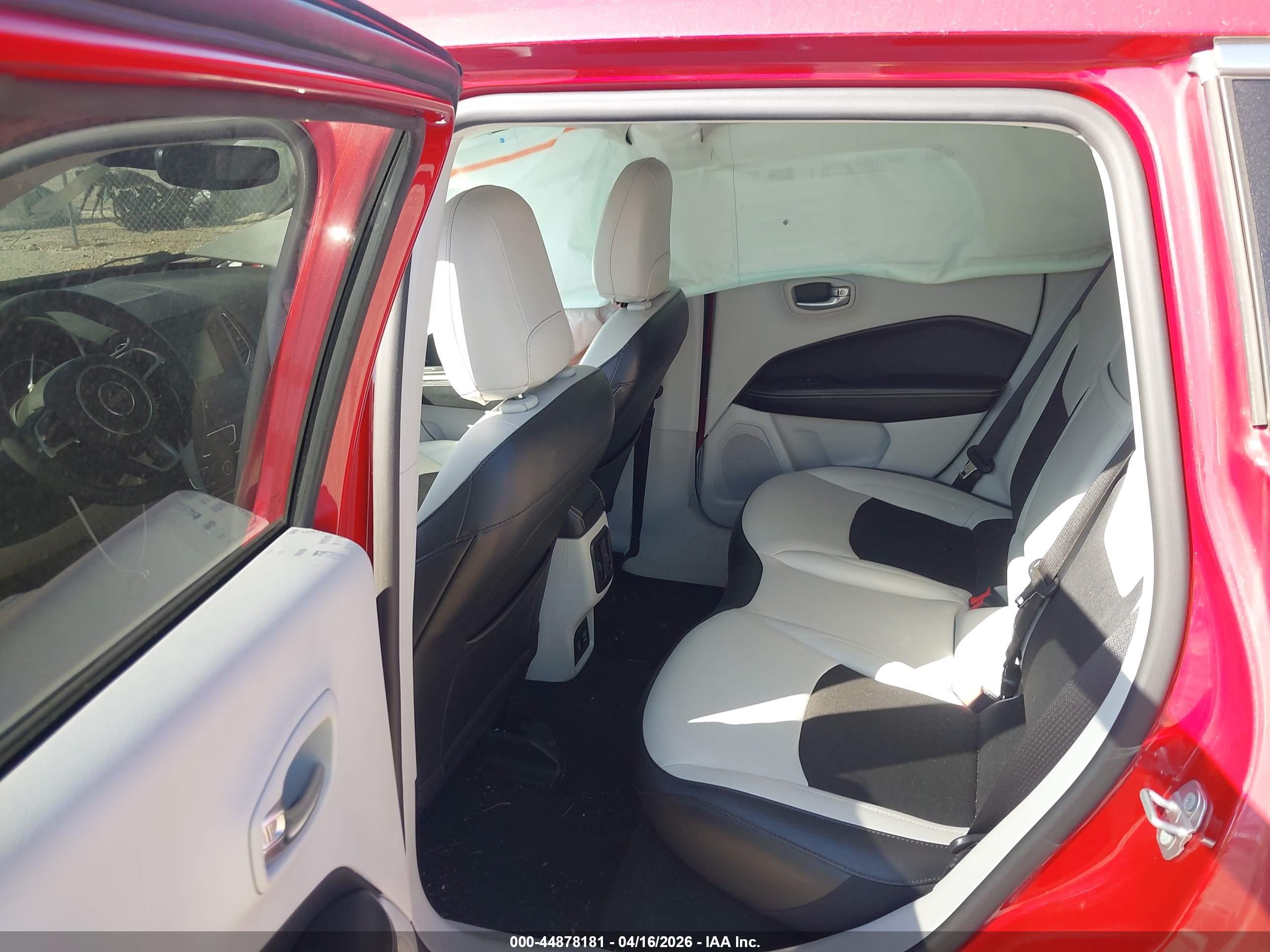 JEEP COMPASS image 8