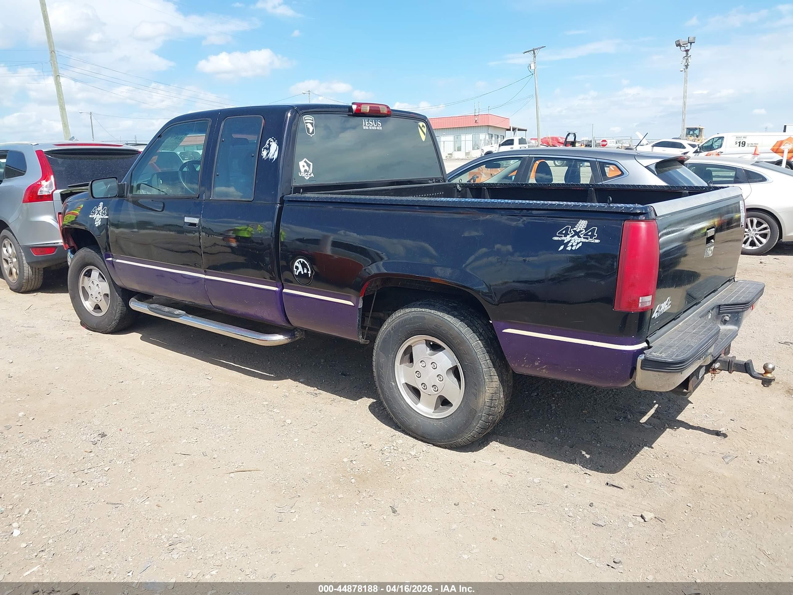GMC SIERRA image 3