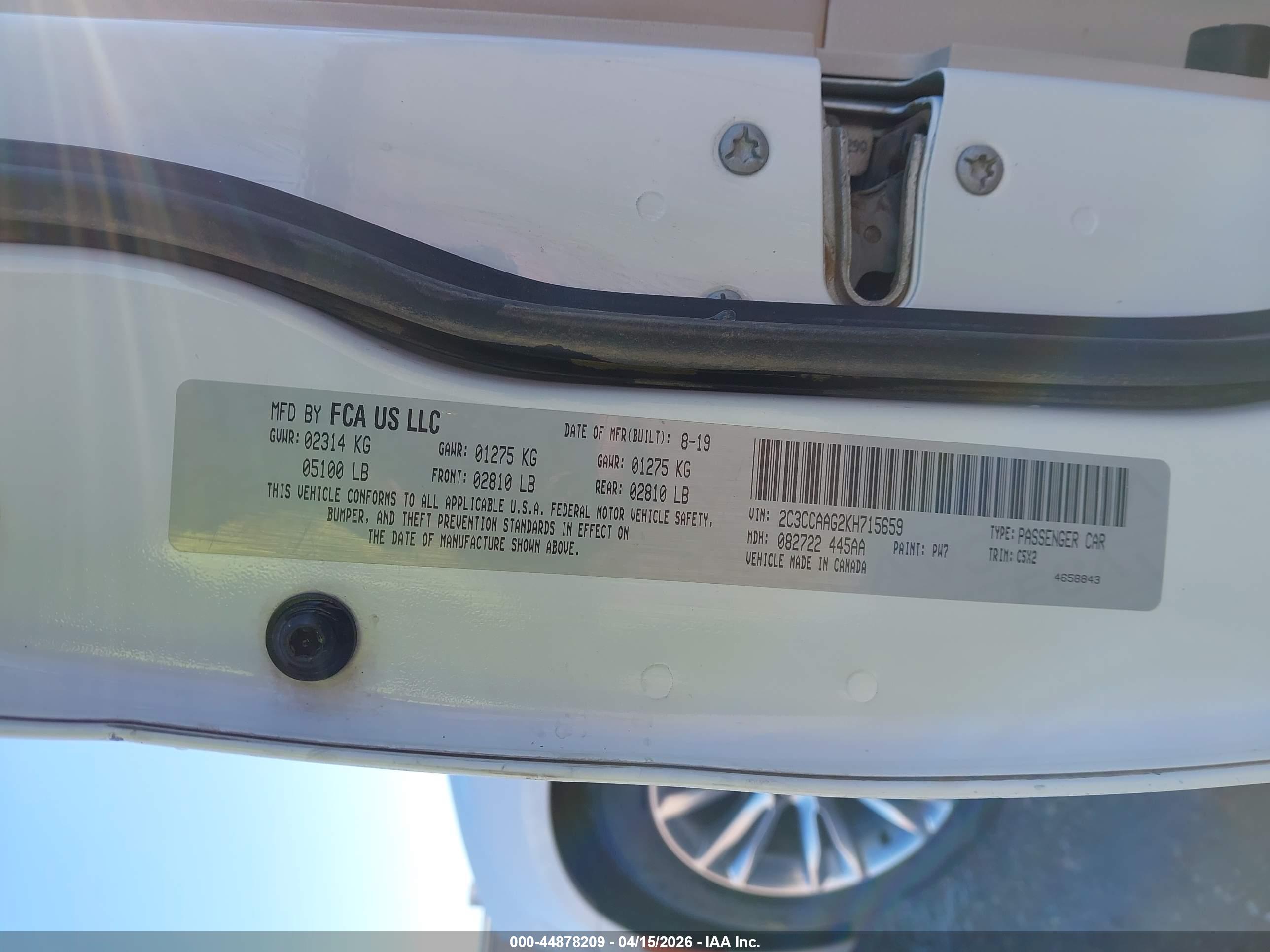 CHRYSLER 300 image 9
