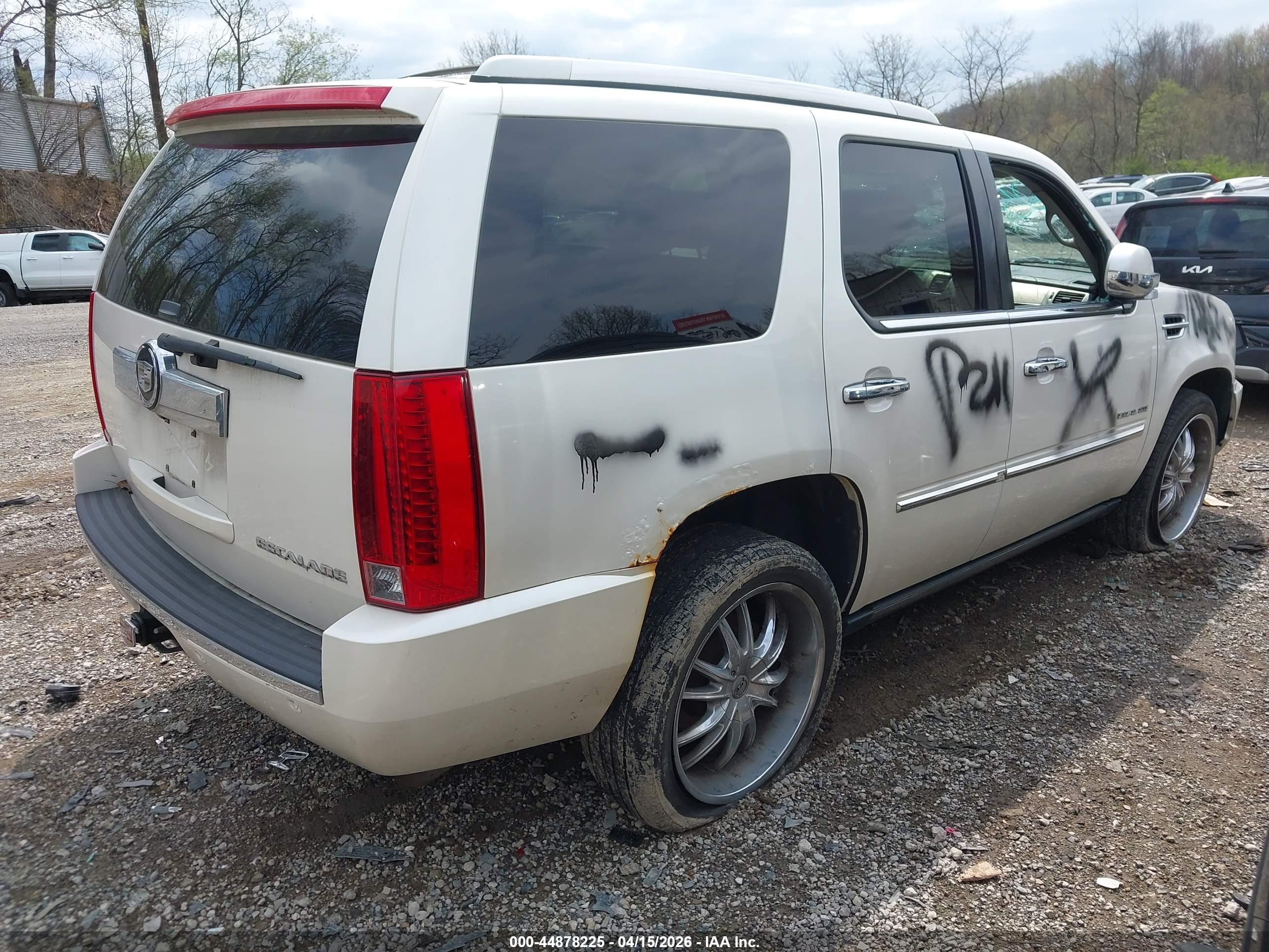CADILLAC ESCALADE image 4