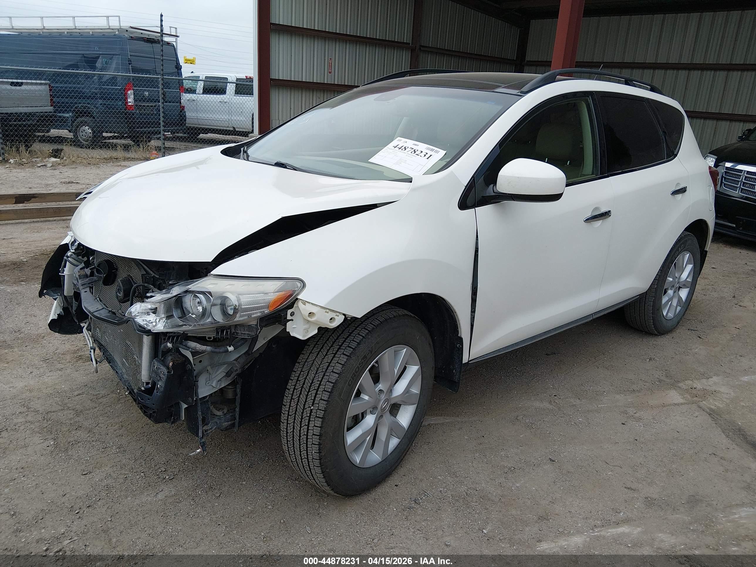 NISSAN MURANO image 2