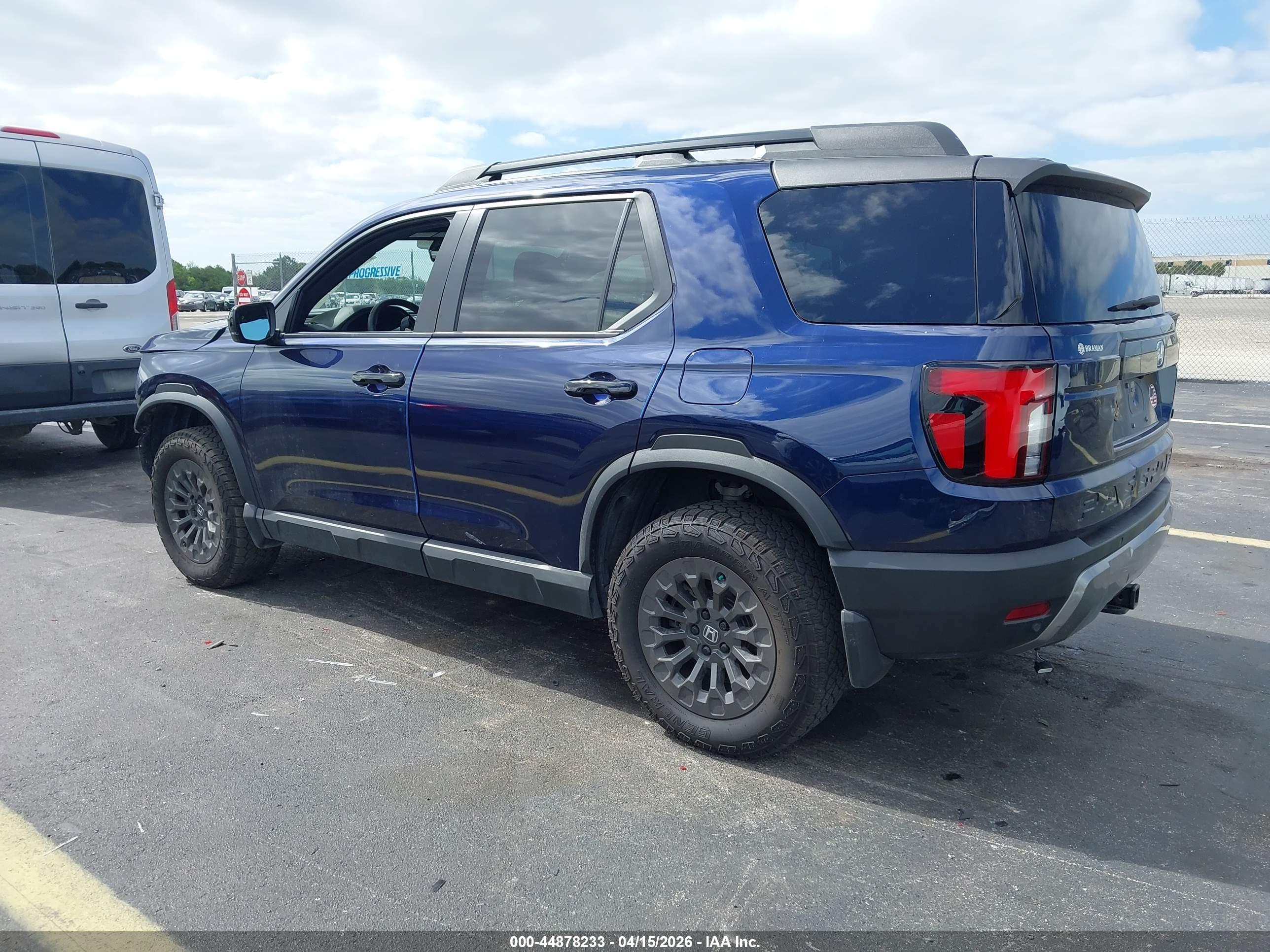 HONDA PASSPORT image 3
