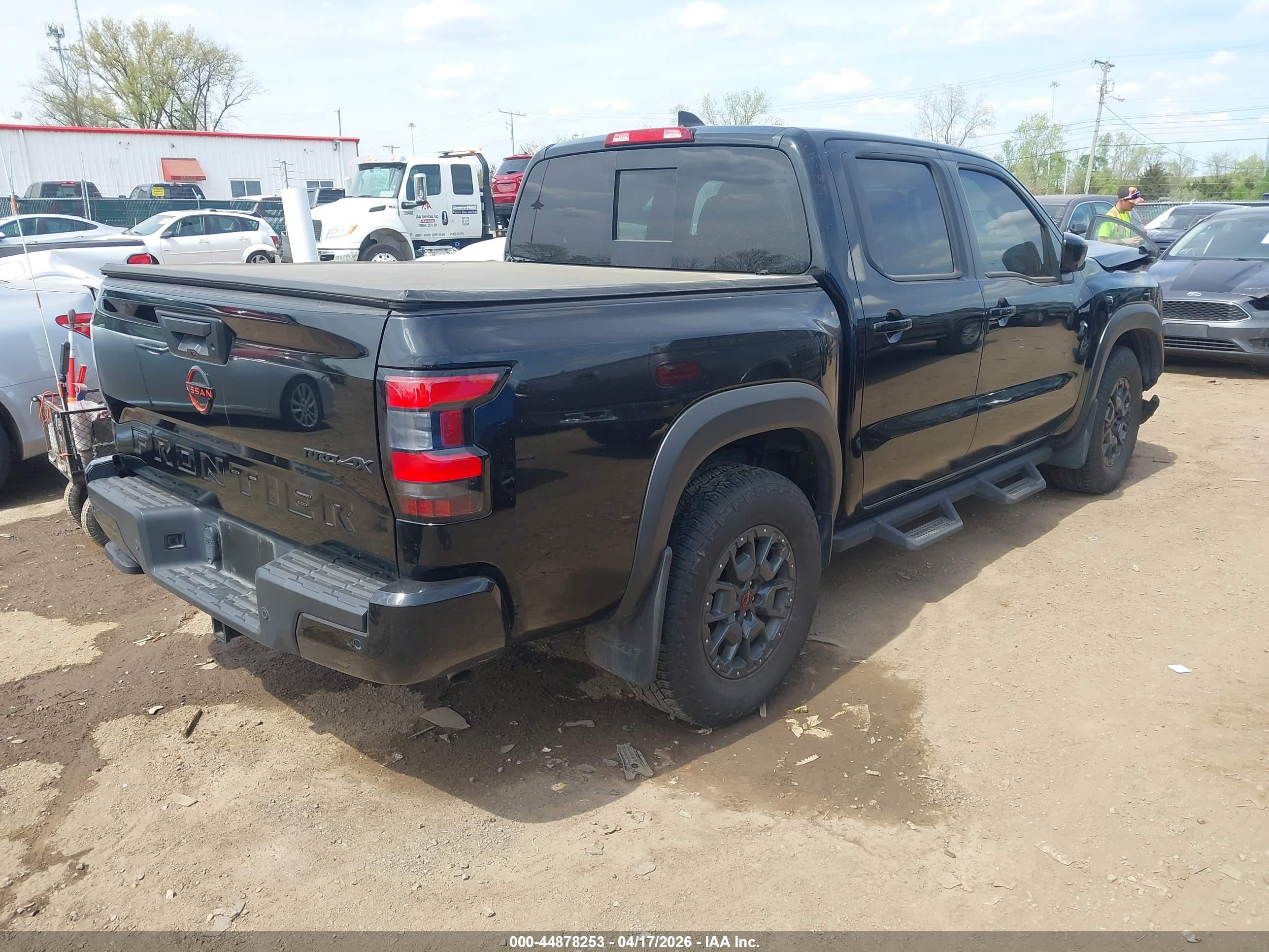 NISSAN FRONTIER image 4
