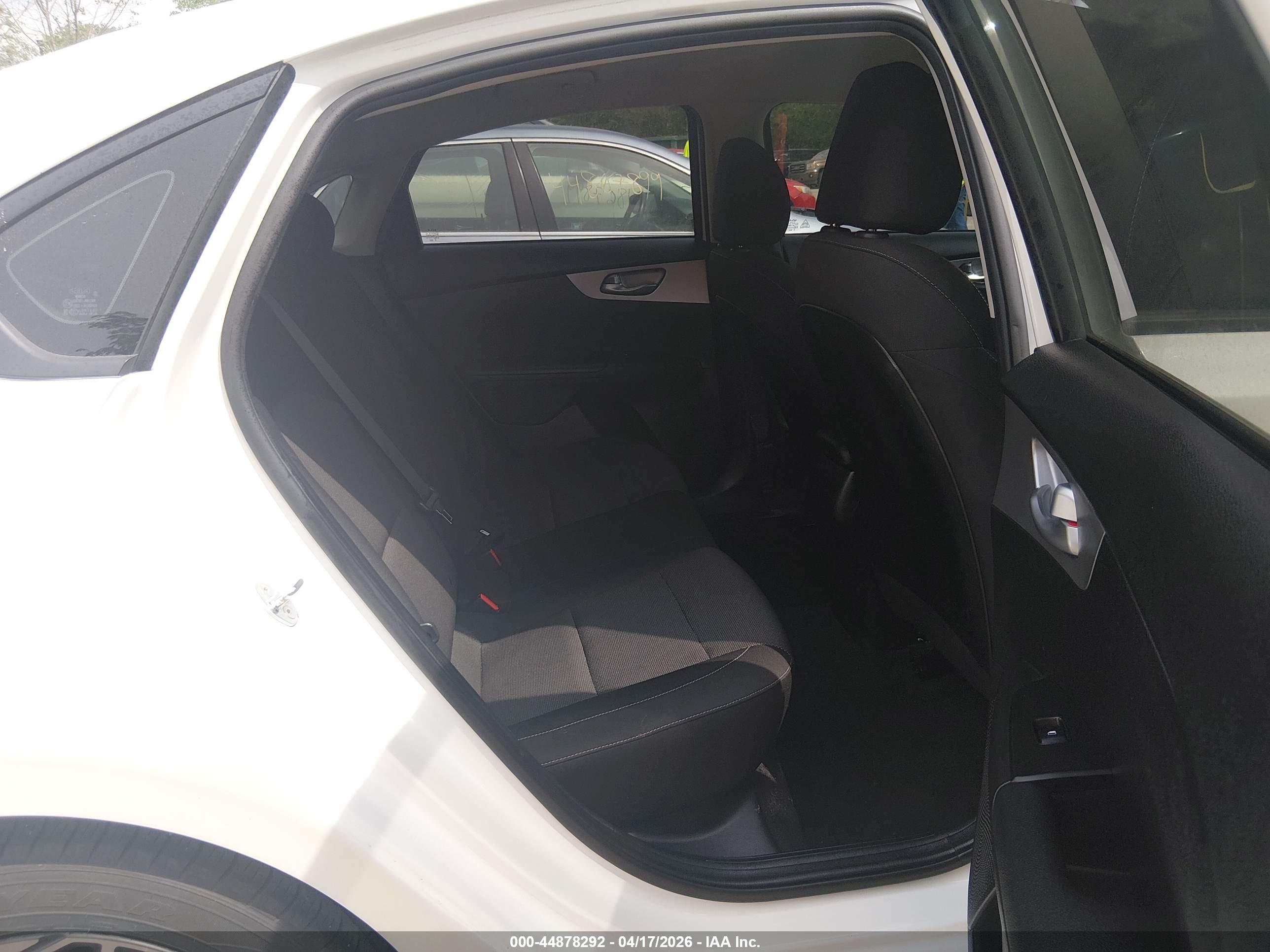 KIA FORTE image 8