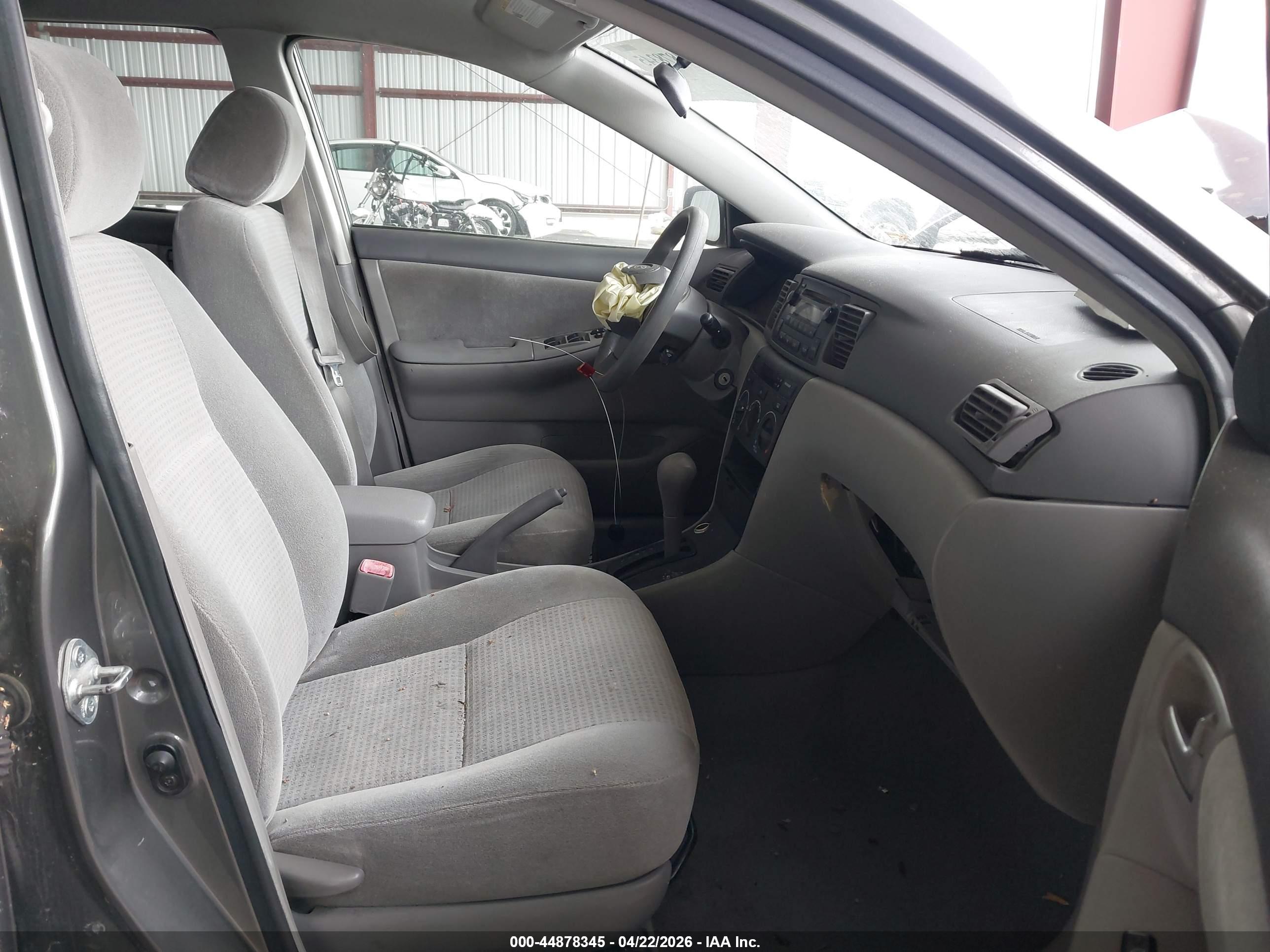 TOYOTA COROLLA image 5