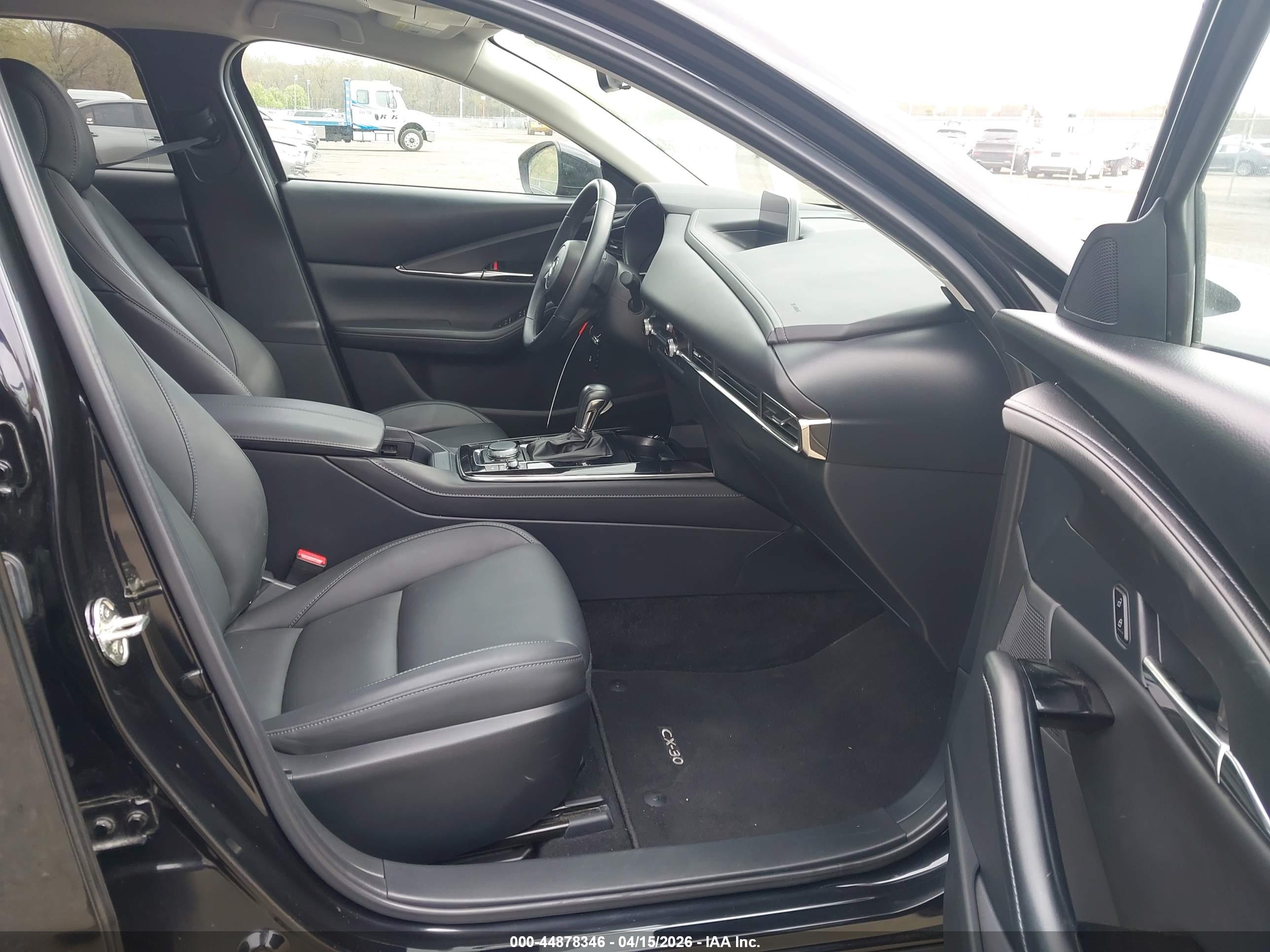 MAZDA CX-30 image 5