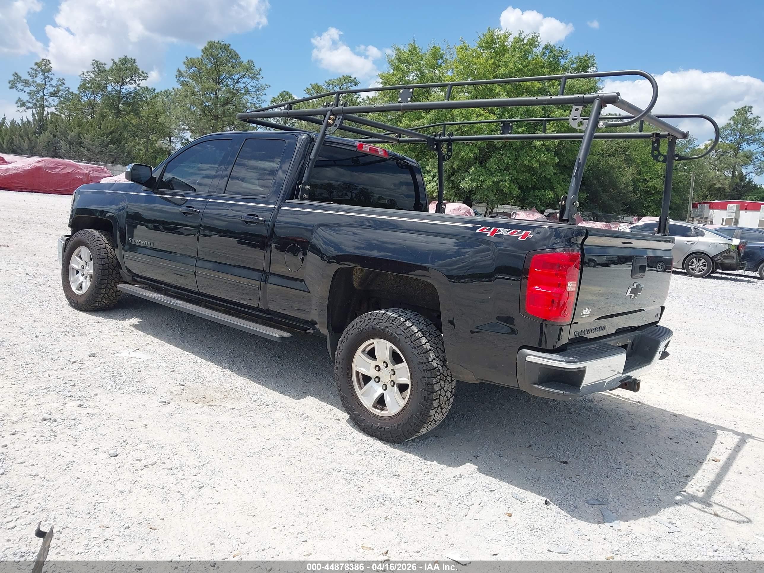 CHEVROLET SILVERADO image 3