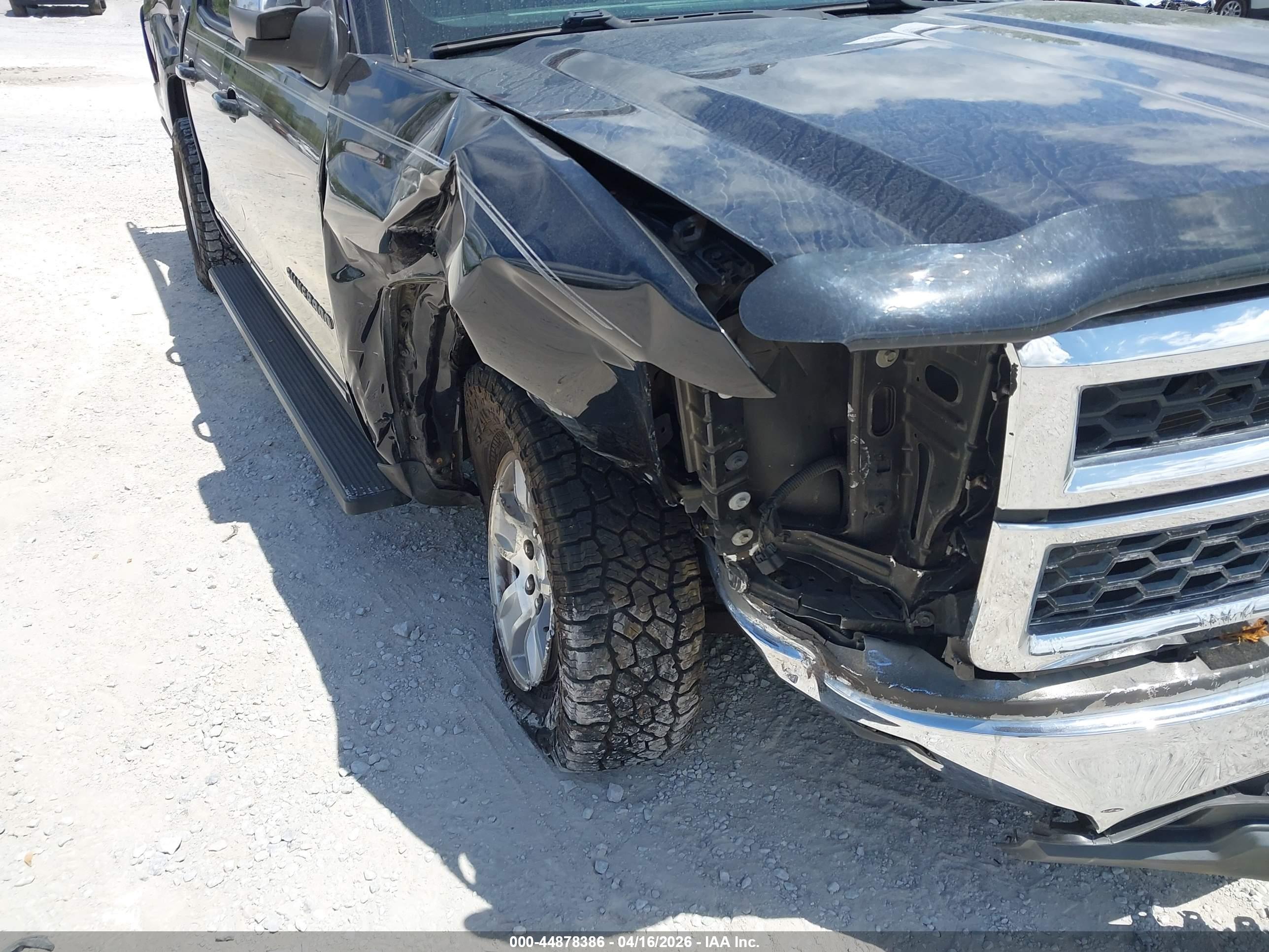 CHEVROLET SILVERADO image 6