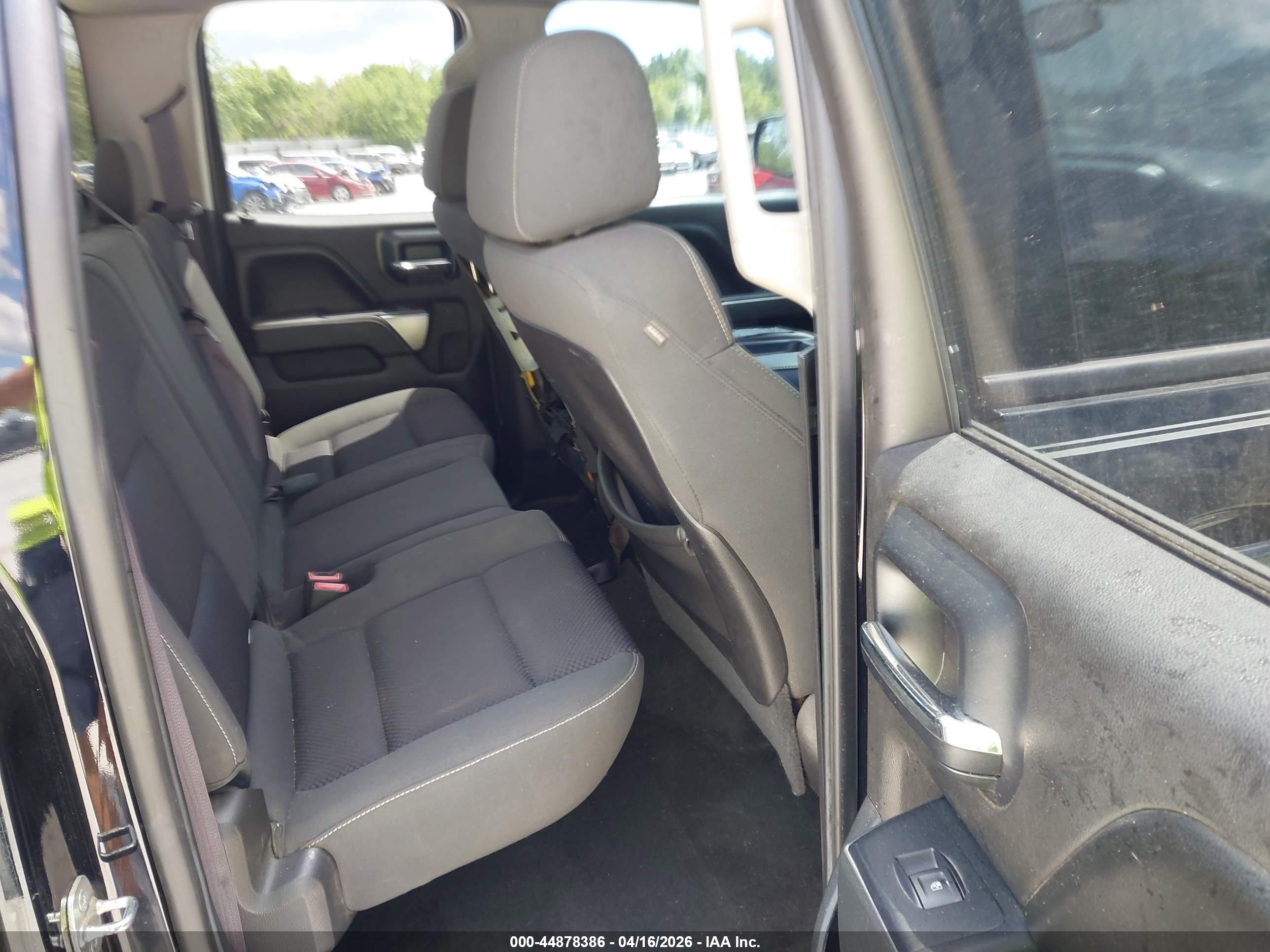 CHEVROLET SILVERADO image 8