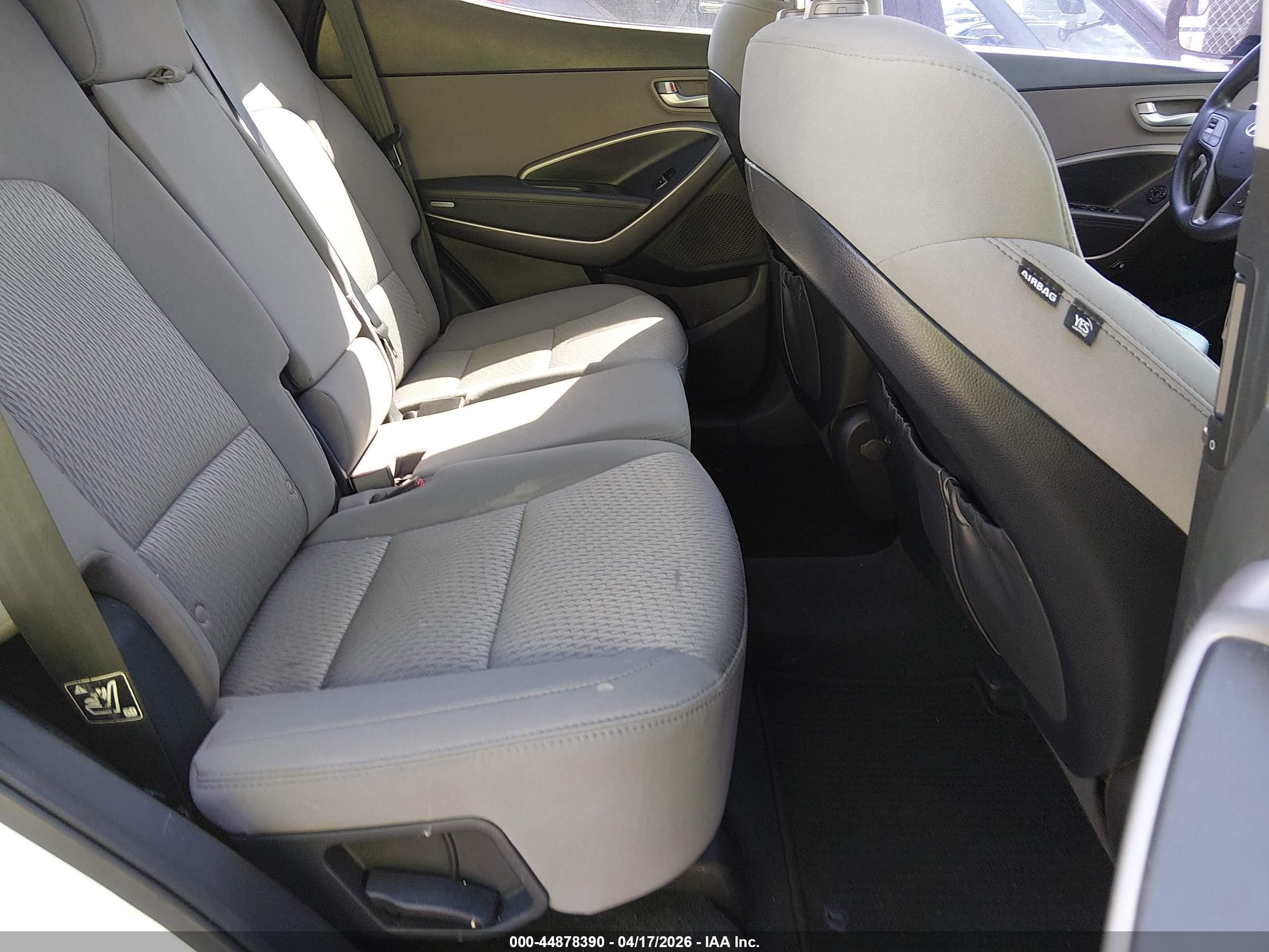 HYUNDAI SANTA image 8