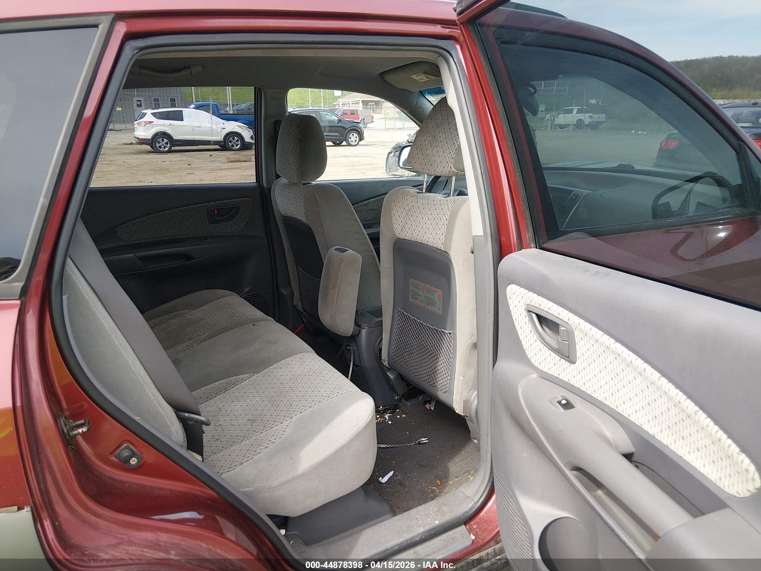 HYUNDAI TUCSON image 8