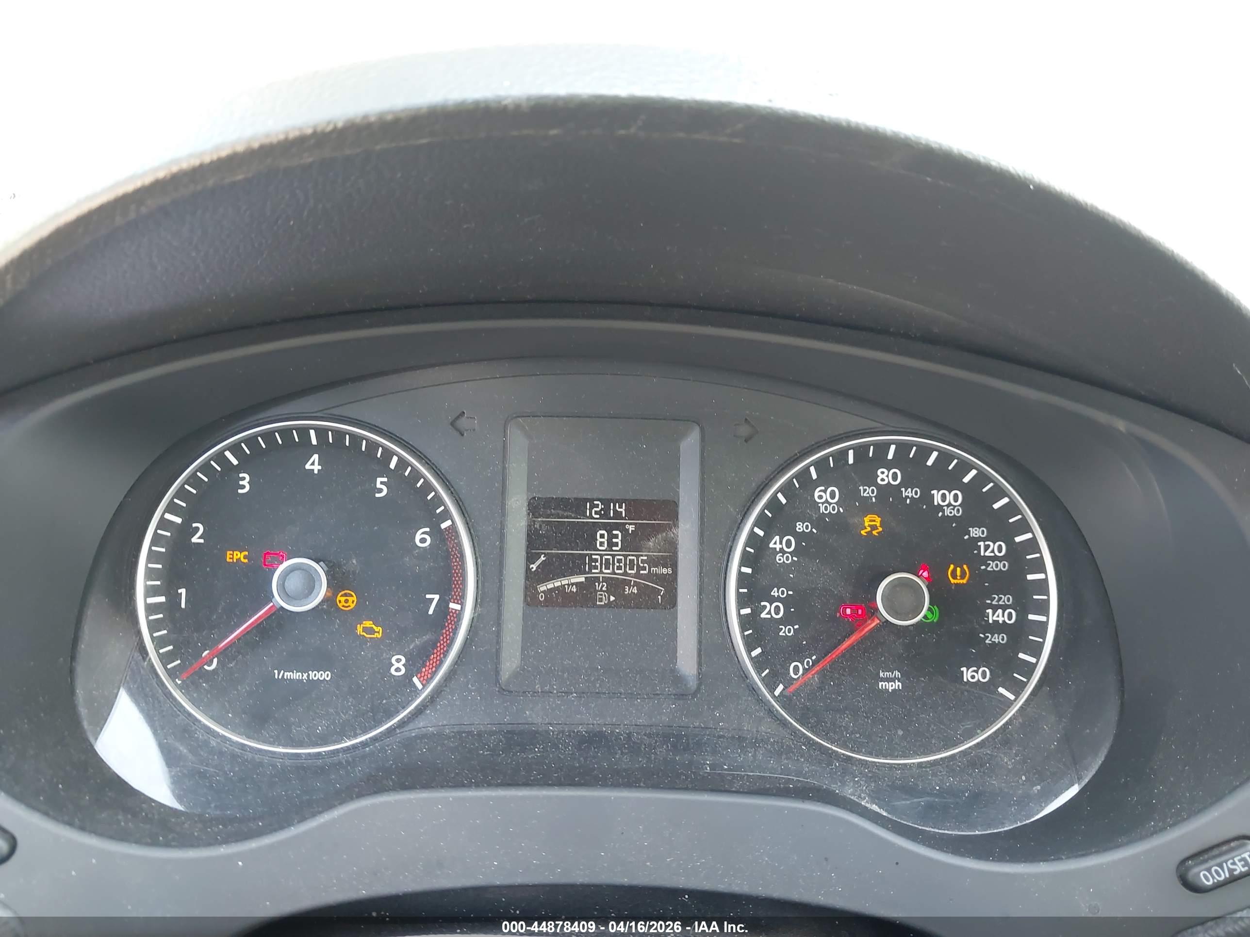 VOLKSWAGEN JETTA image 7