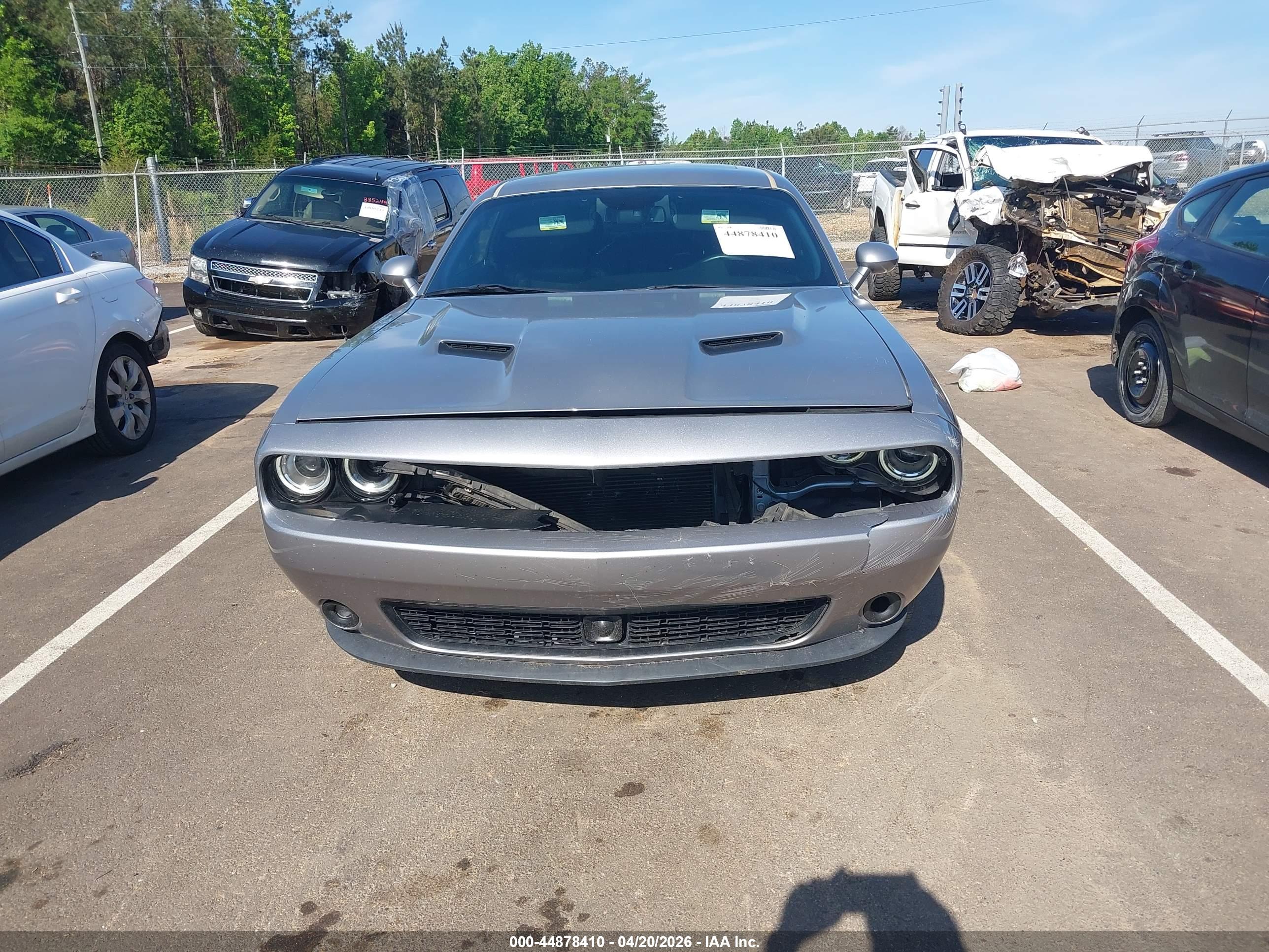 DODGE CHALLENGER image 6