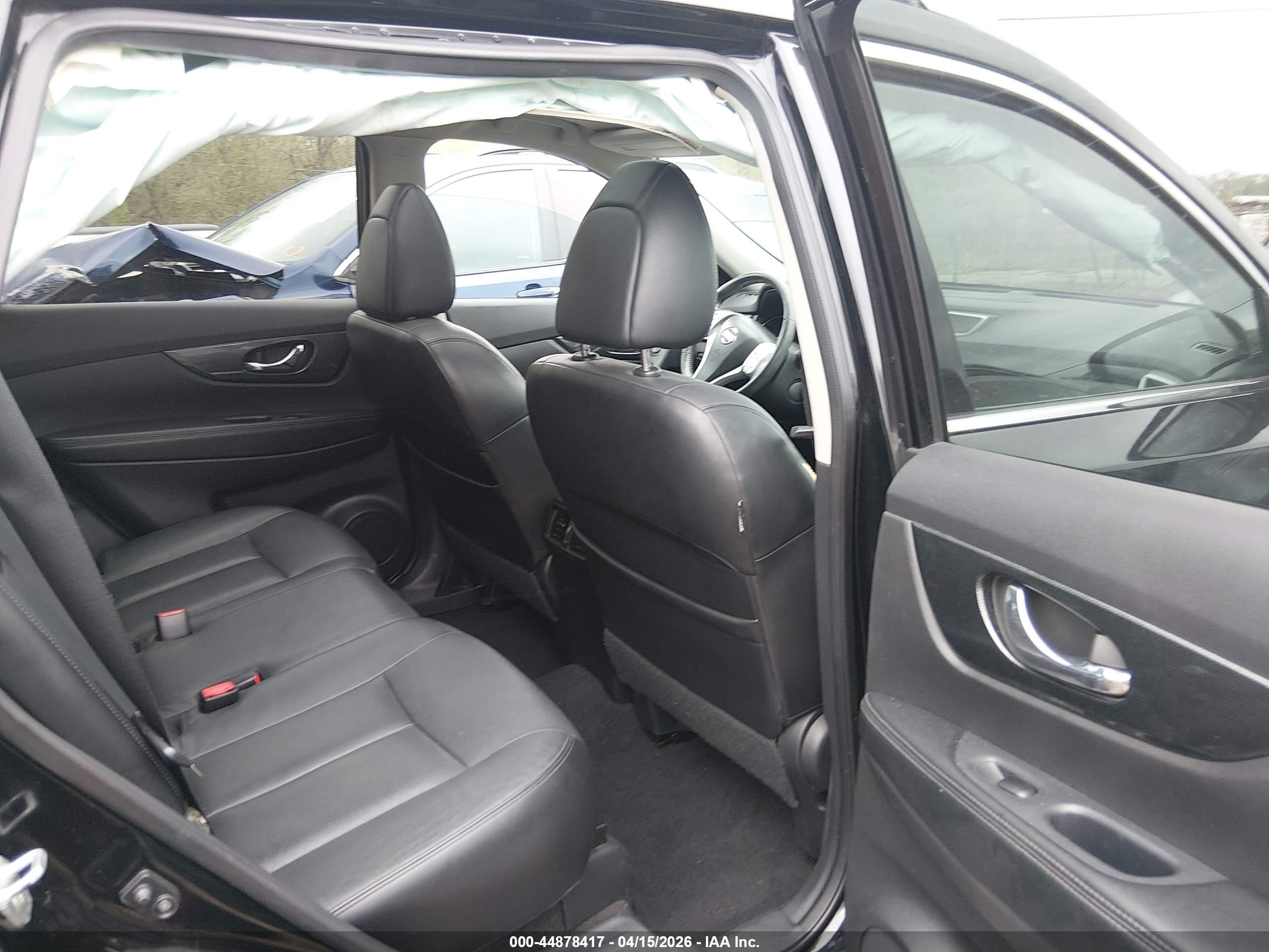 NISSAN ROGUE image 8