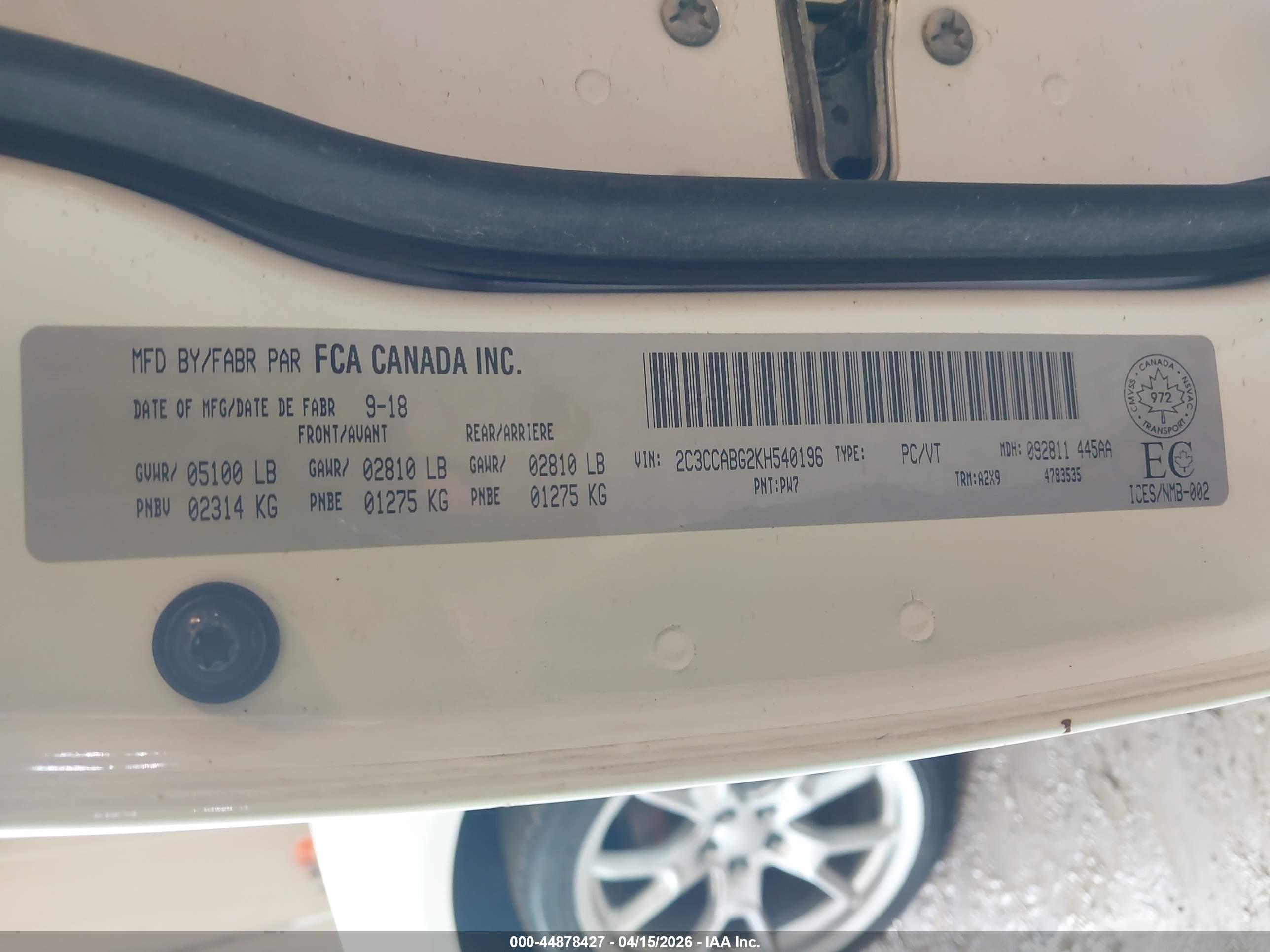 CHRYSLER 300 image 9