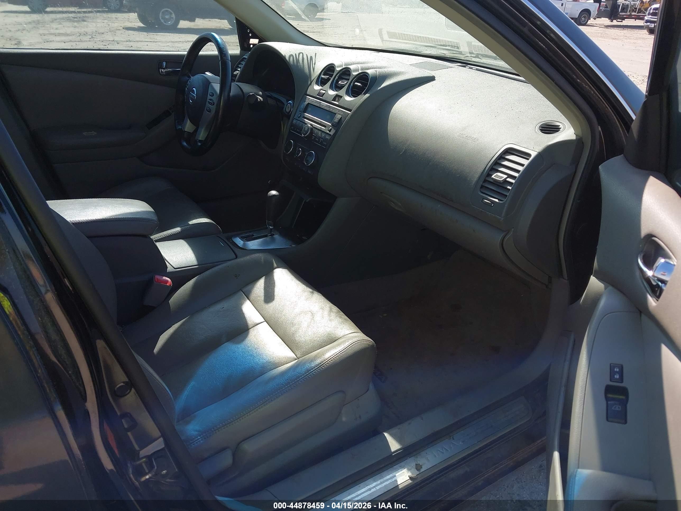 NISSAN ALTIMA image 5