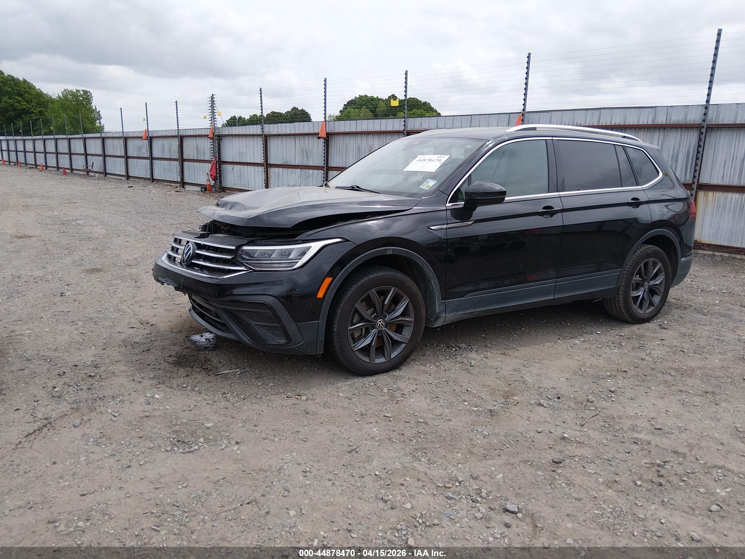 VOLKSWAGEN TIGUAN image 2