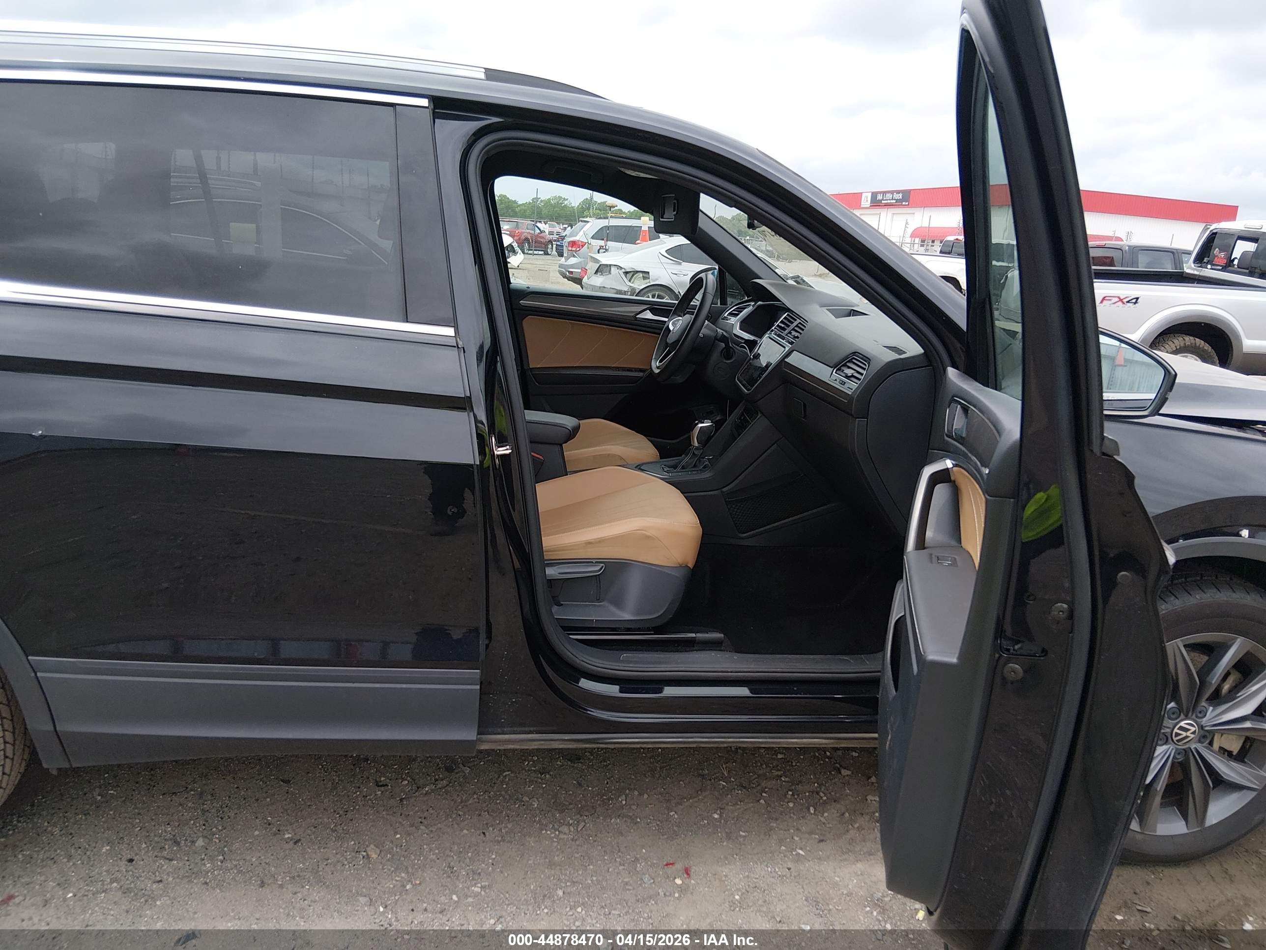 VOLKSWAGEN TIGUAN image 5