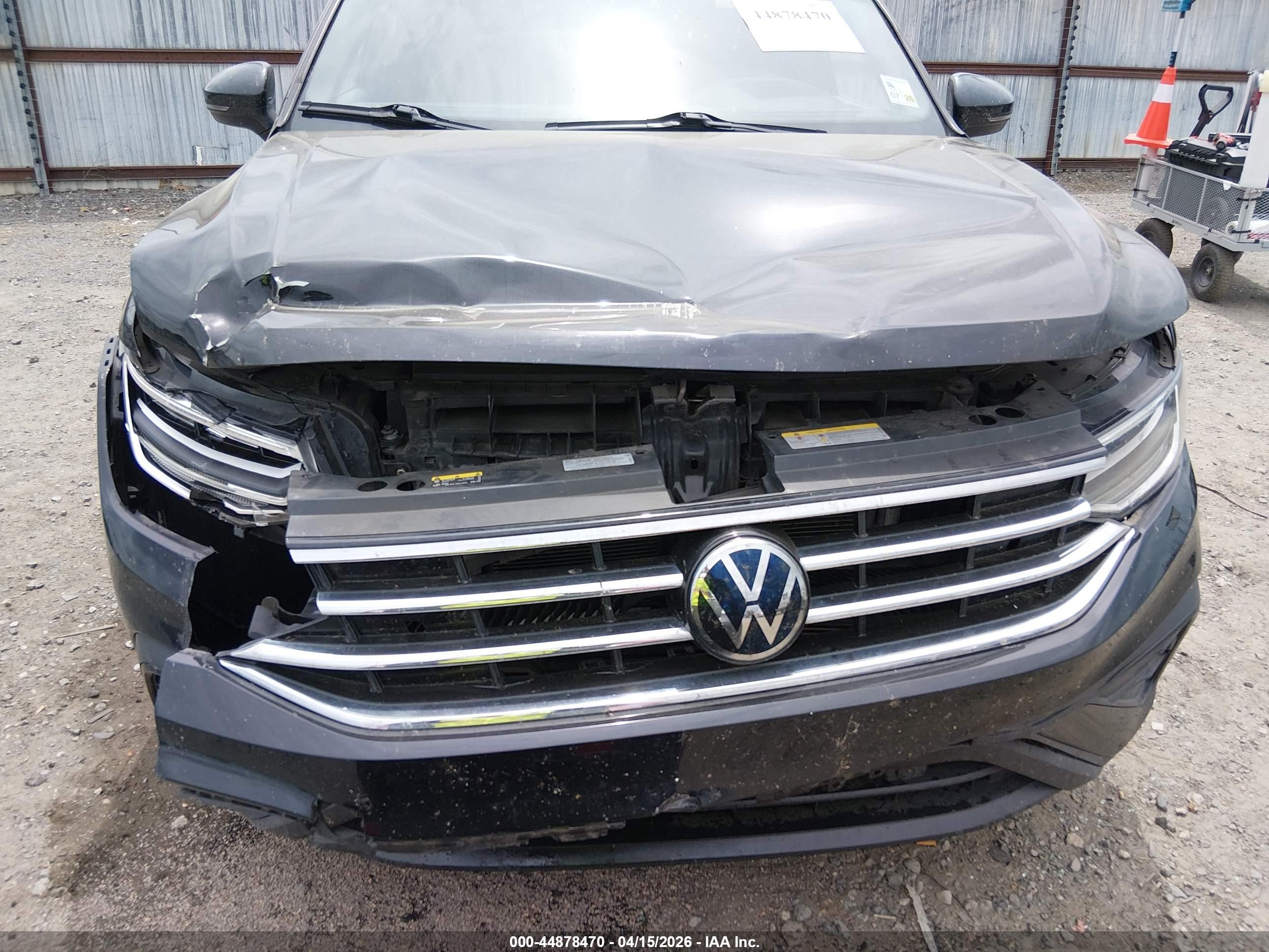 VOLKSWAGEN TIGUAN image 6