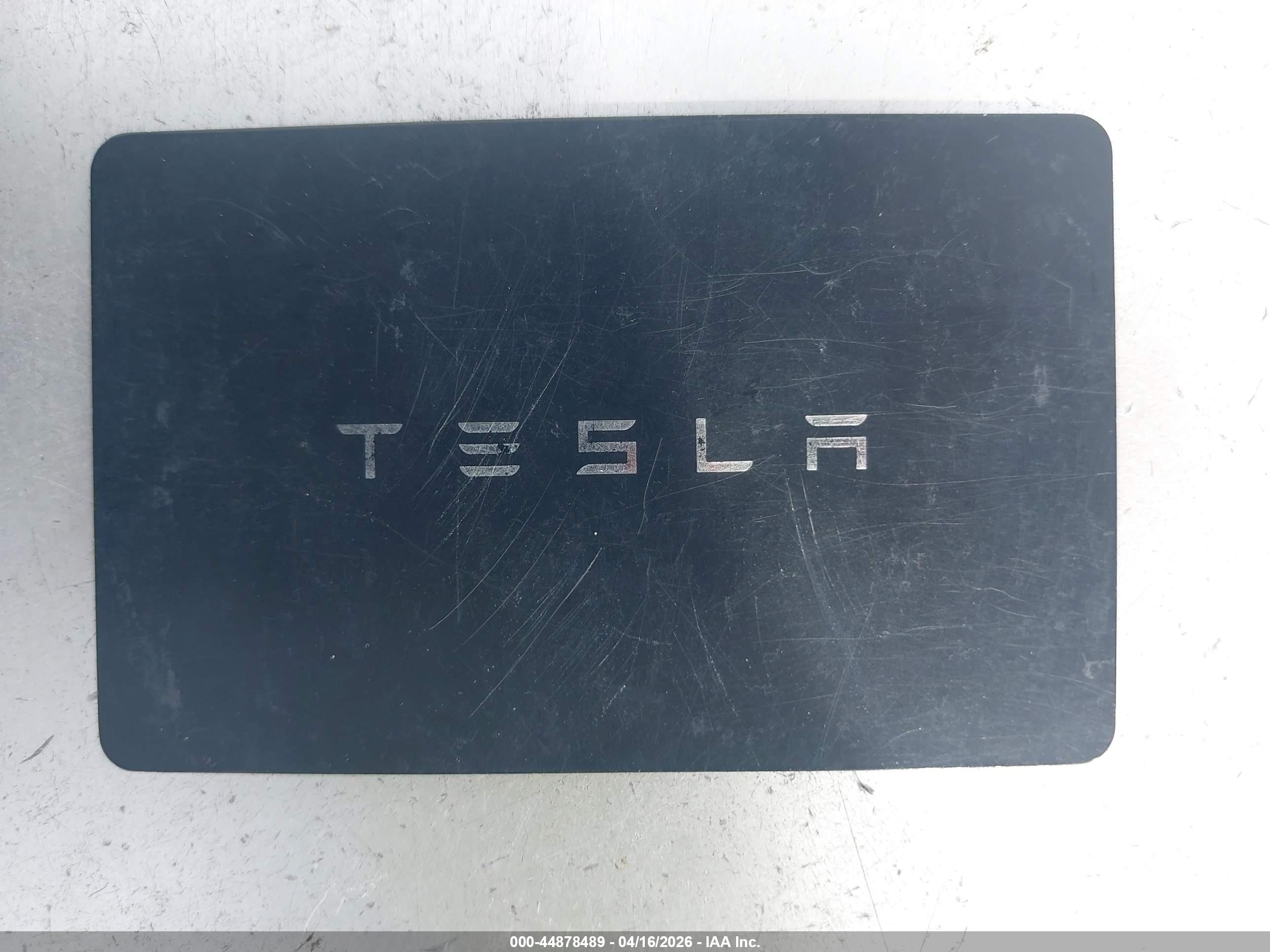 TESLA MODEL image 11