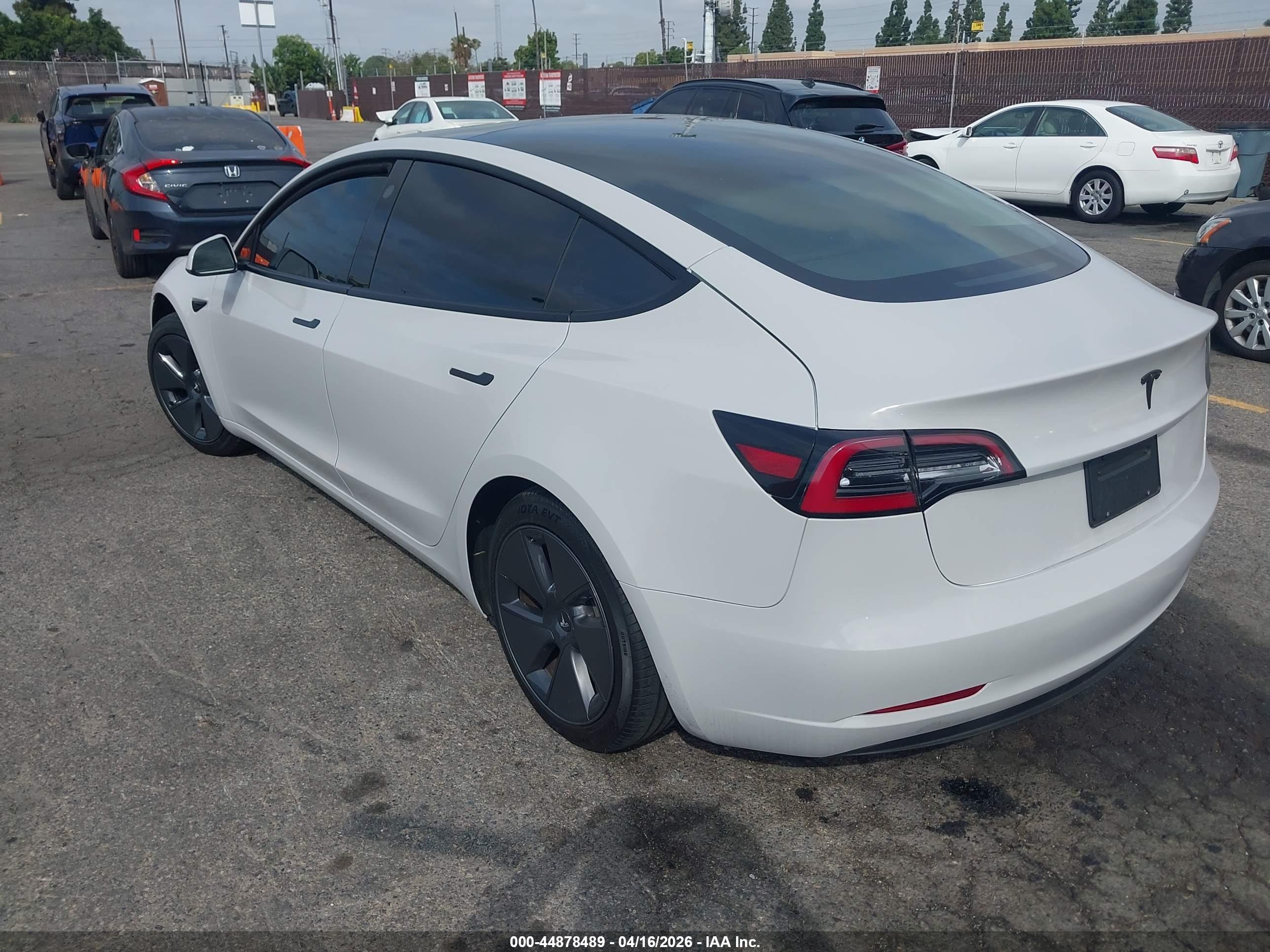 TESLA MODEL image 3