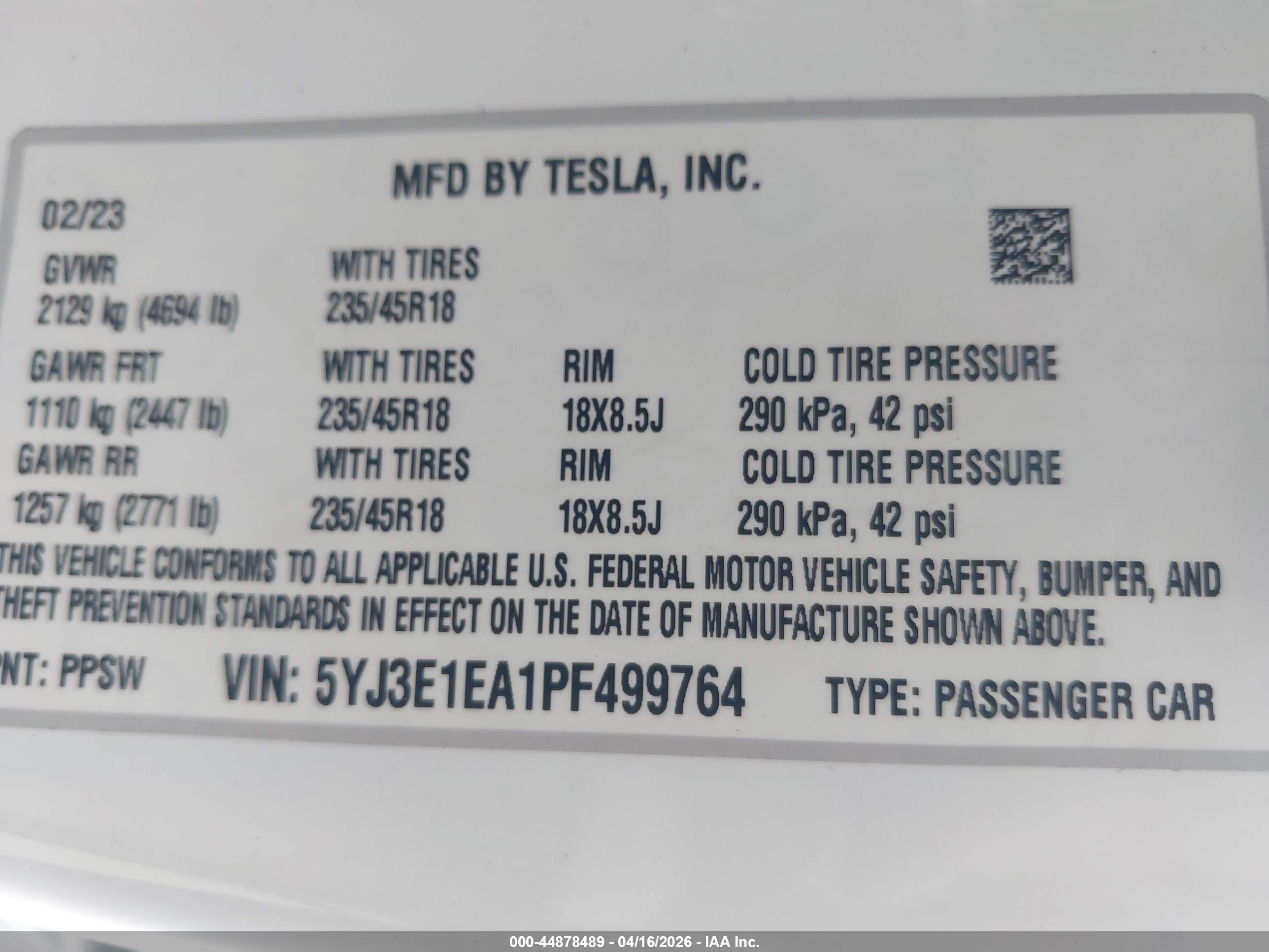 TESLA MODEL image 9