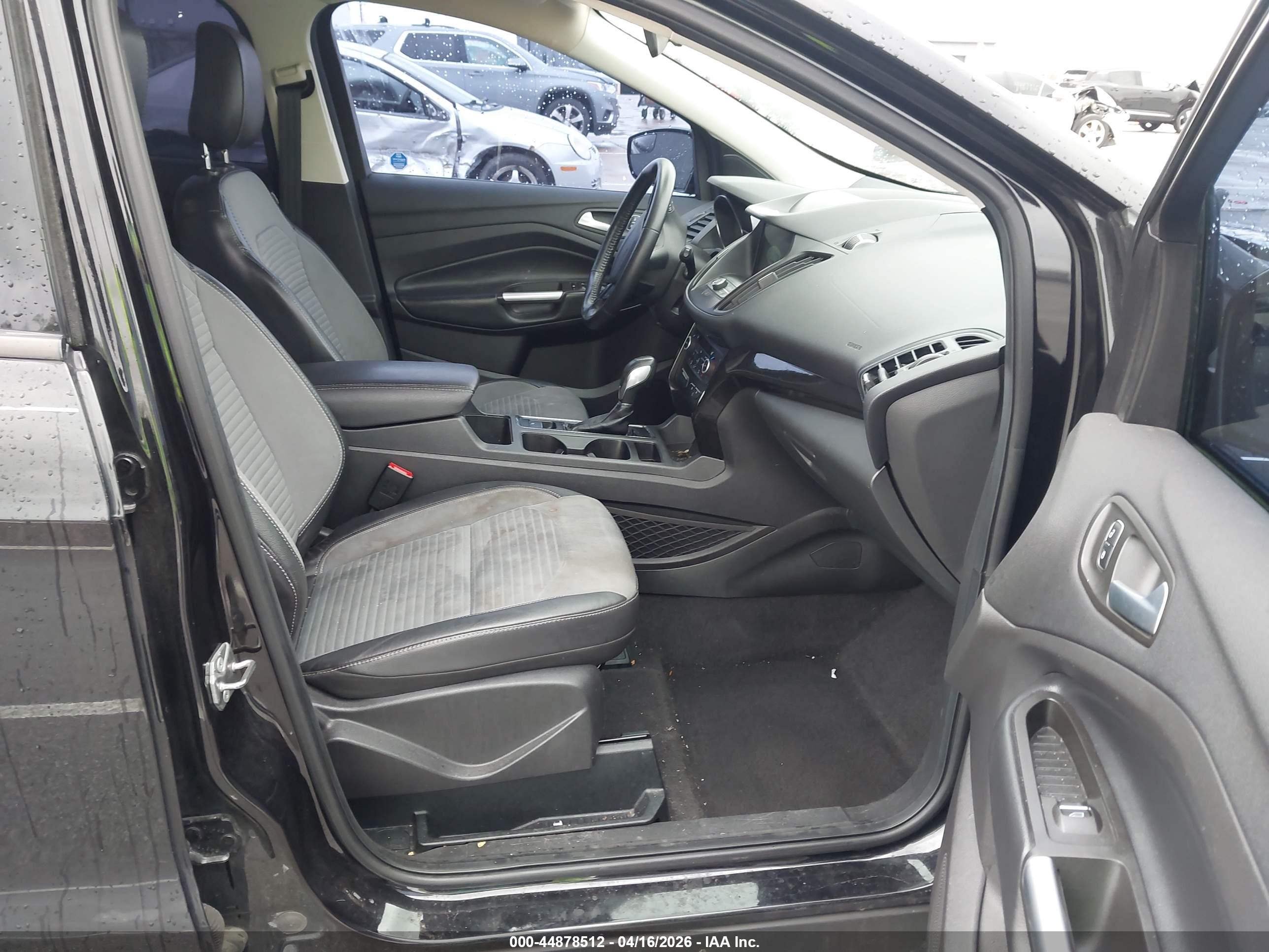 FORD ESCAPE image 5