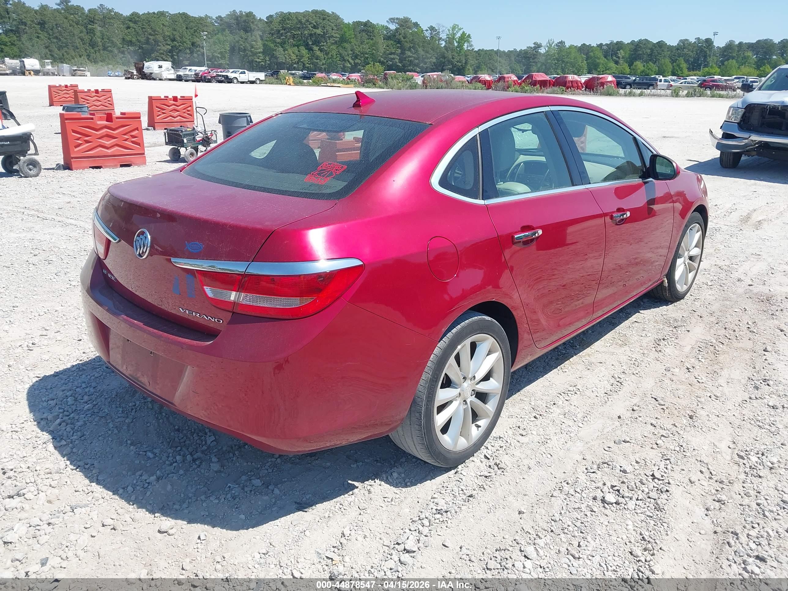 BUICK VERANO image 4