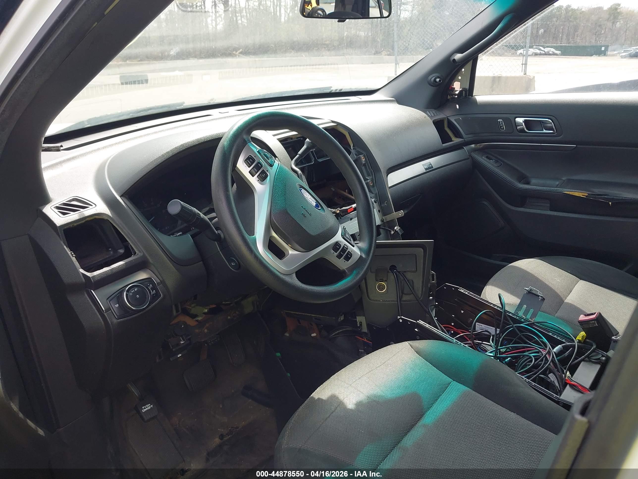 FORD UTILITY image 5