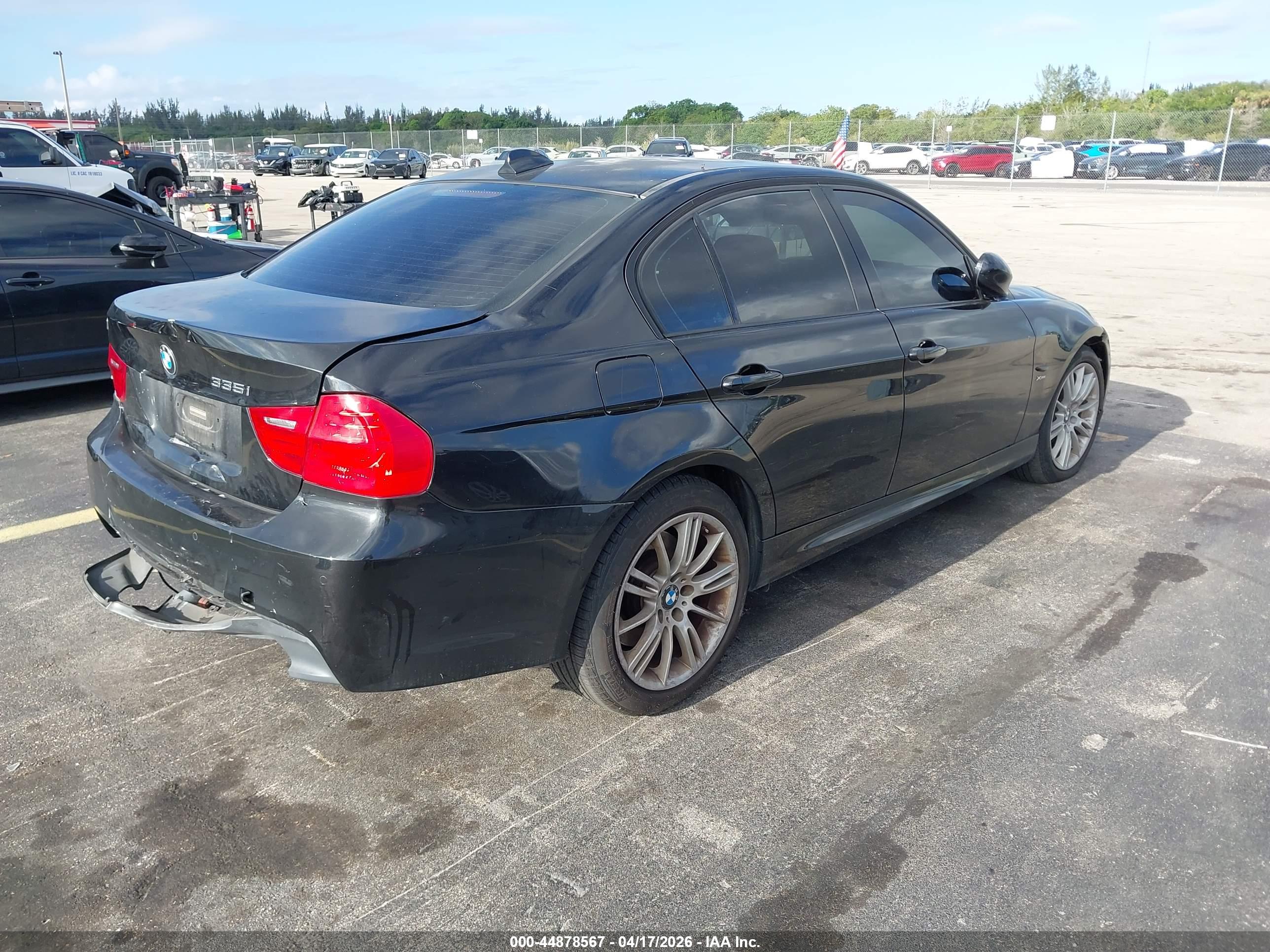 BMW 335I image 4