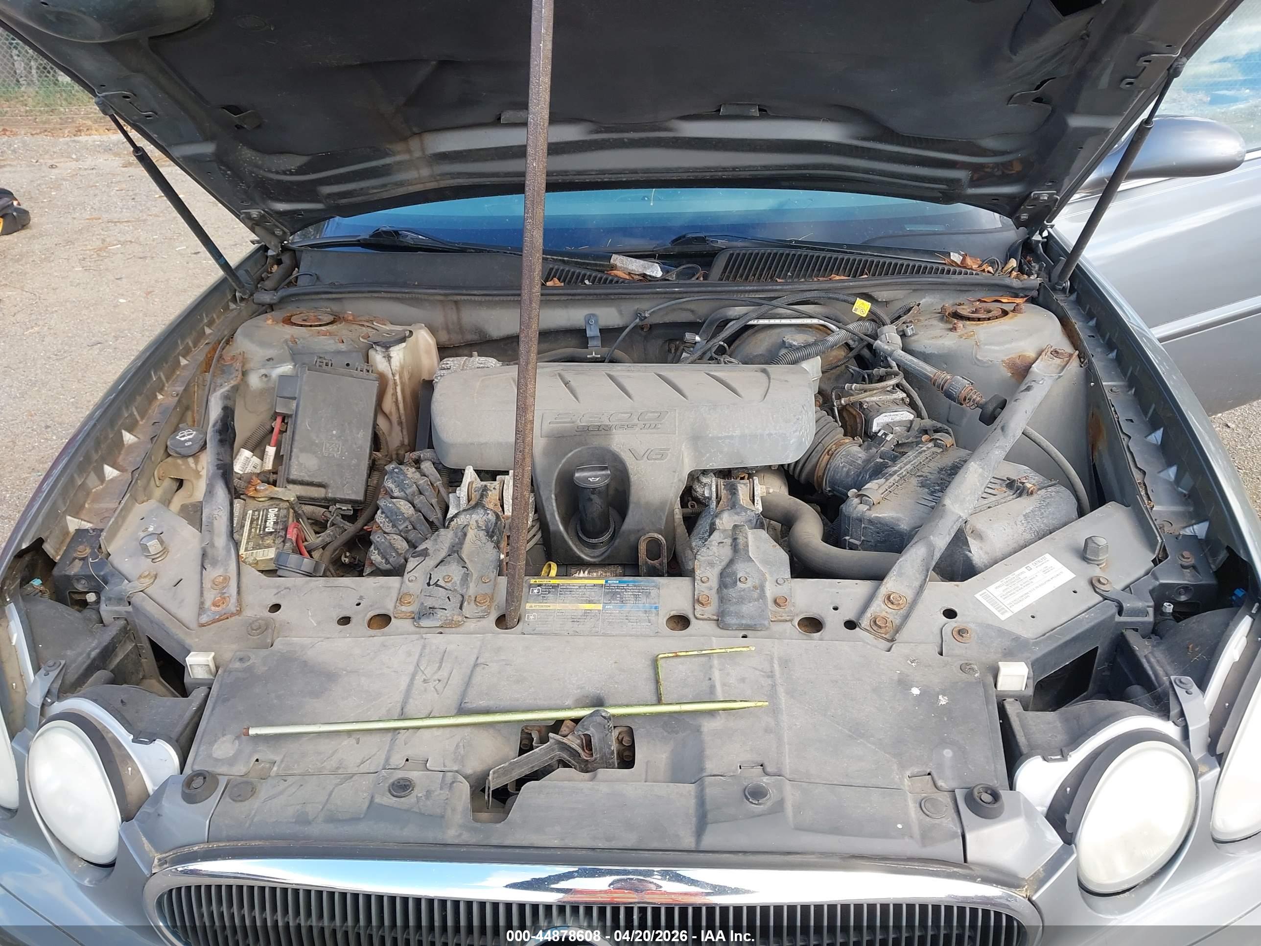 BUICK LACROSSE image 10