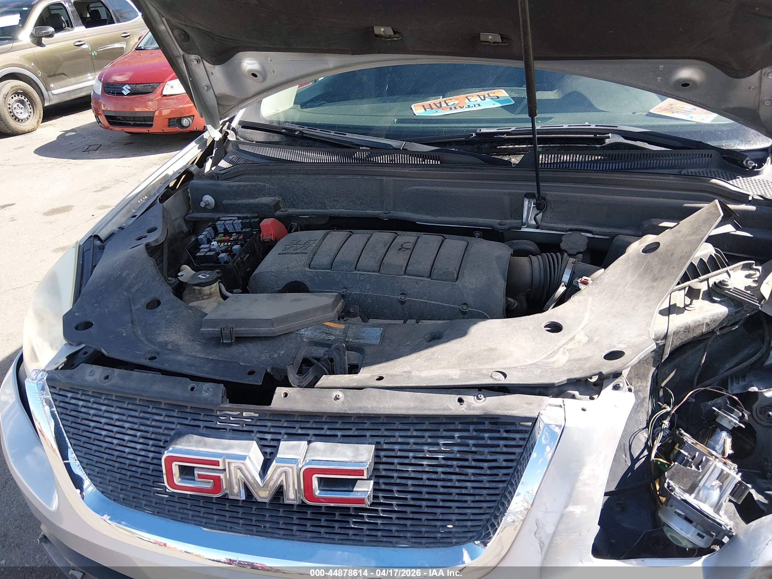 GMC ACADIA image 10