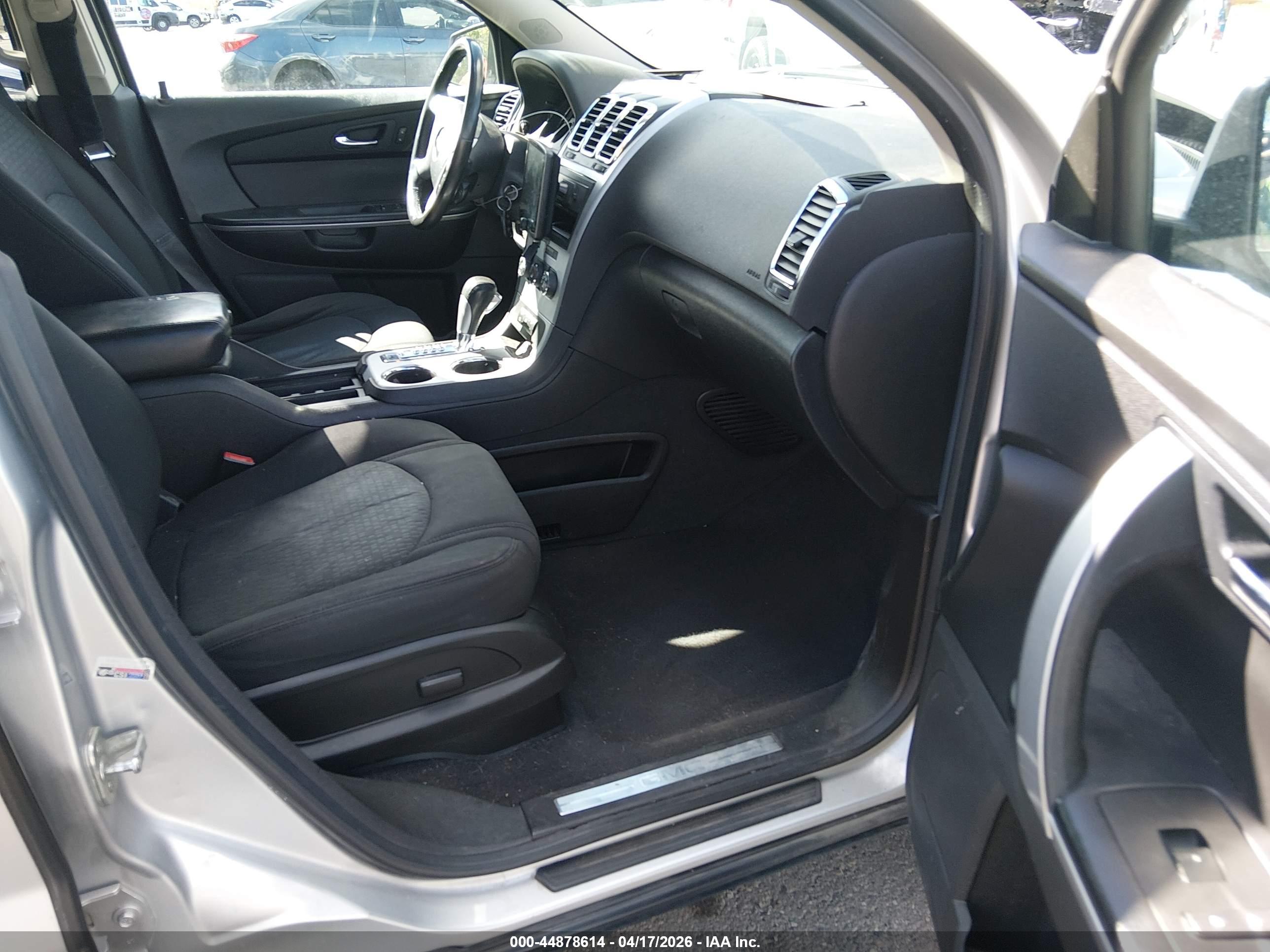 GMC ACADIA image 5