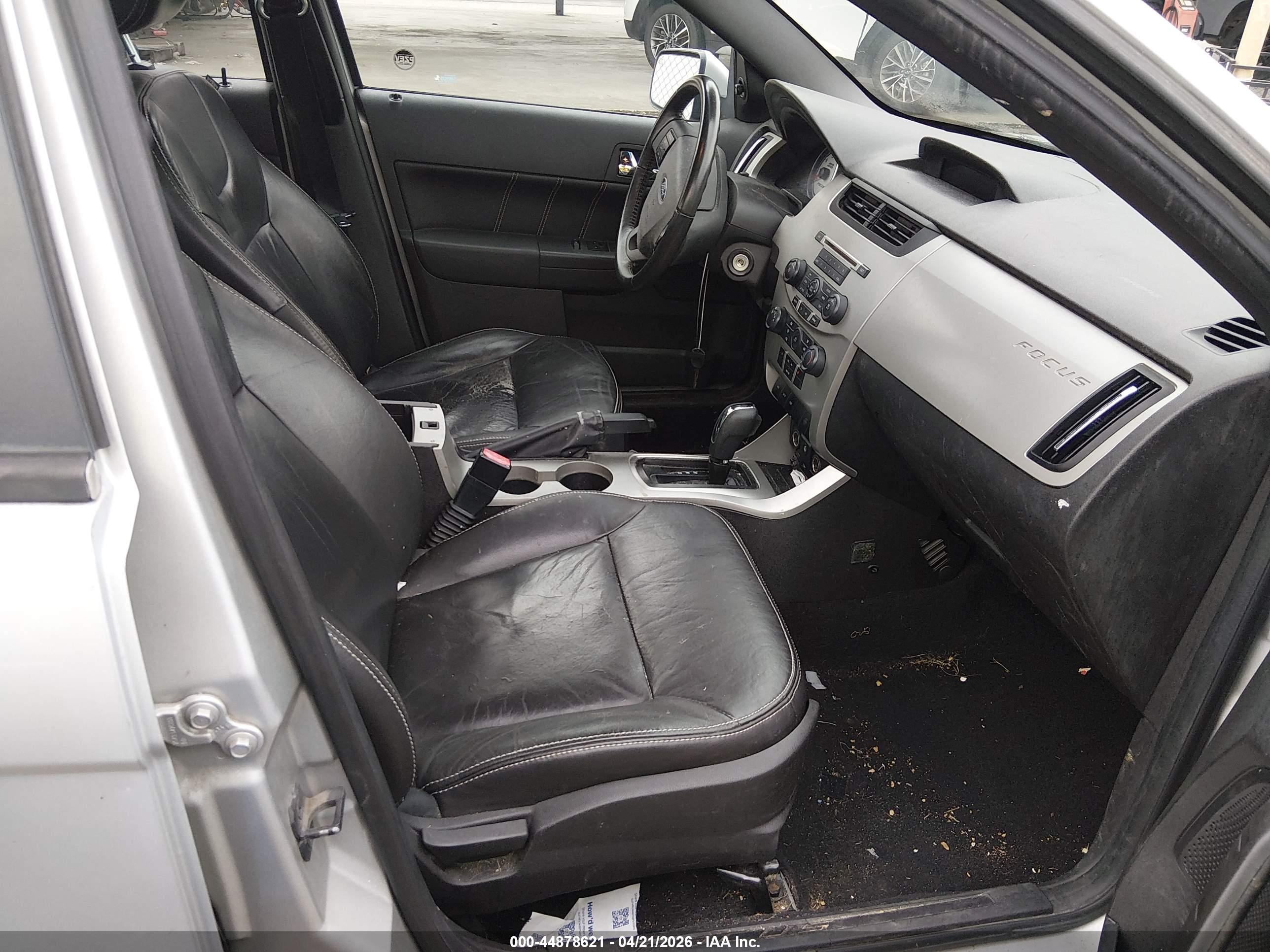 FORD FOCUS image 5