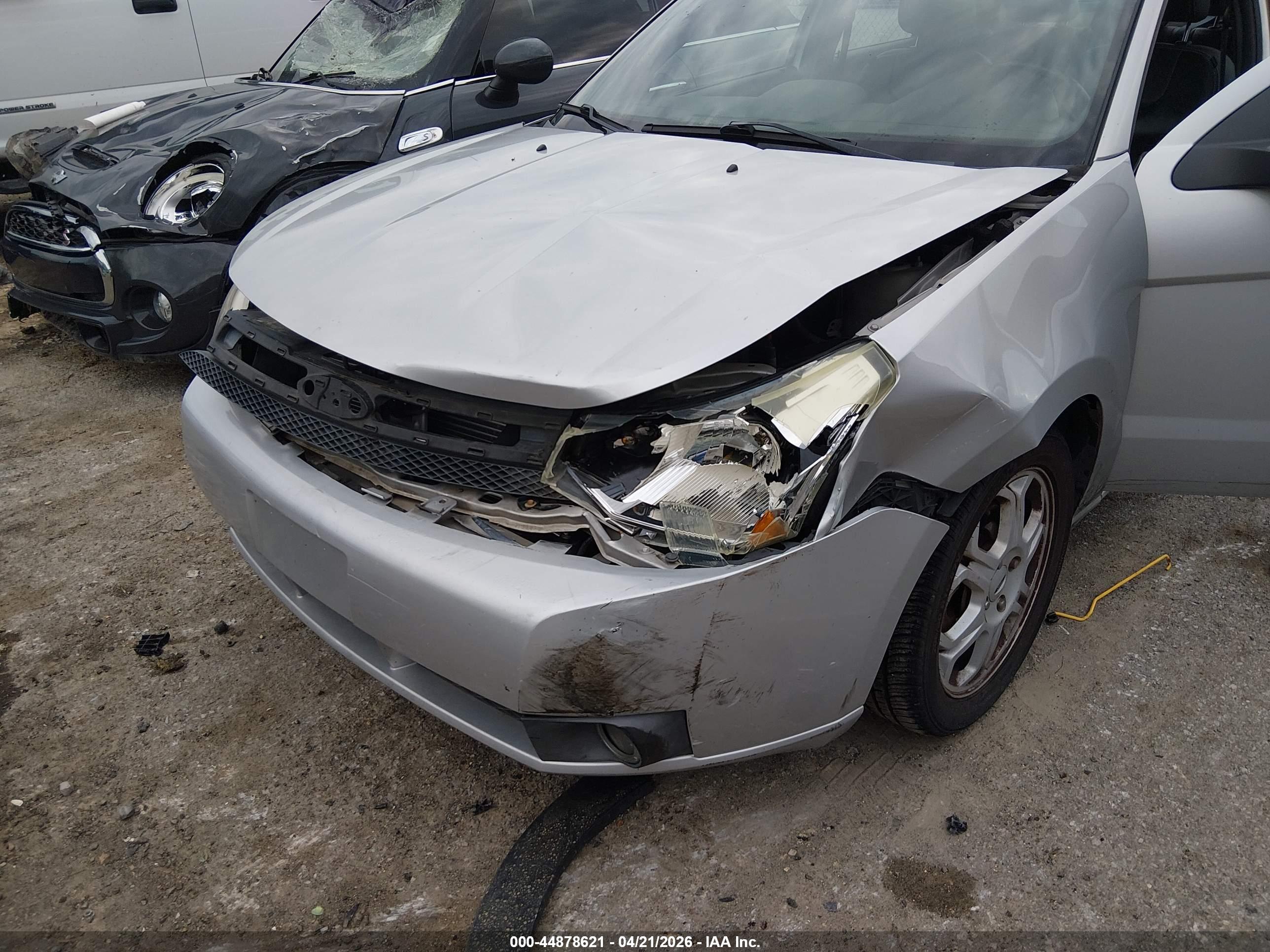 FORD FOCUS image 6