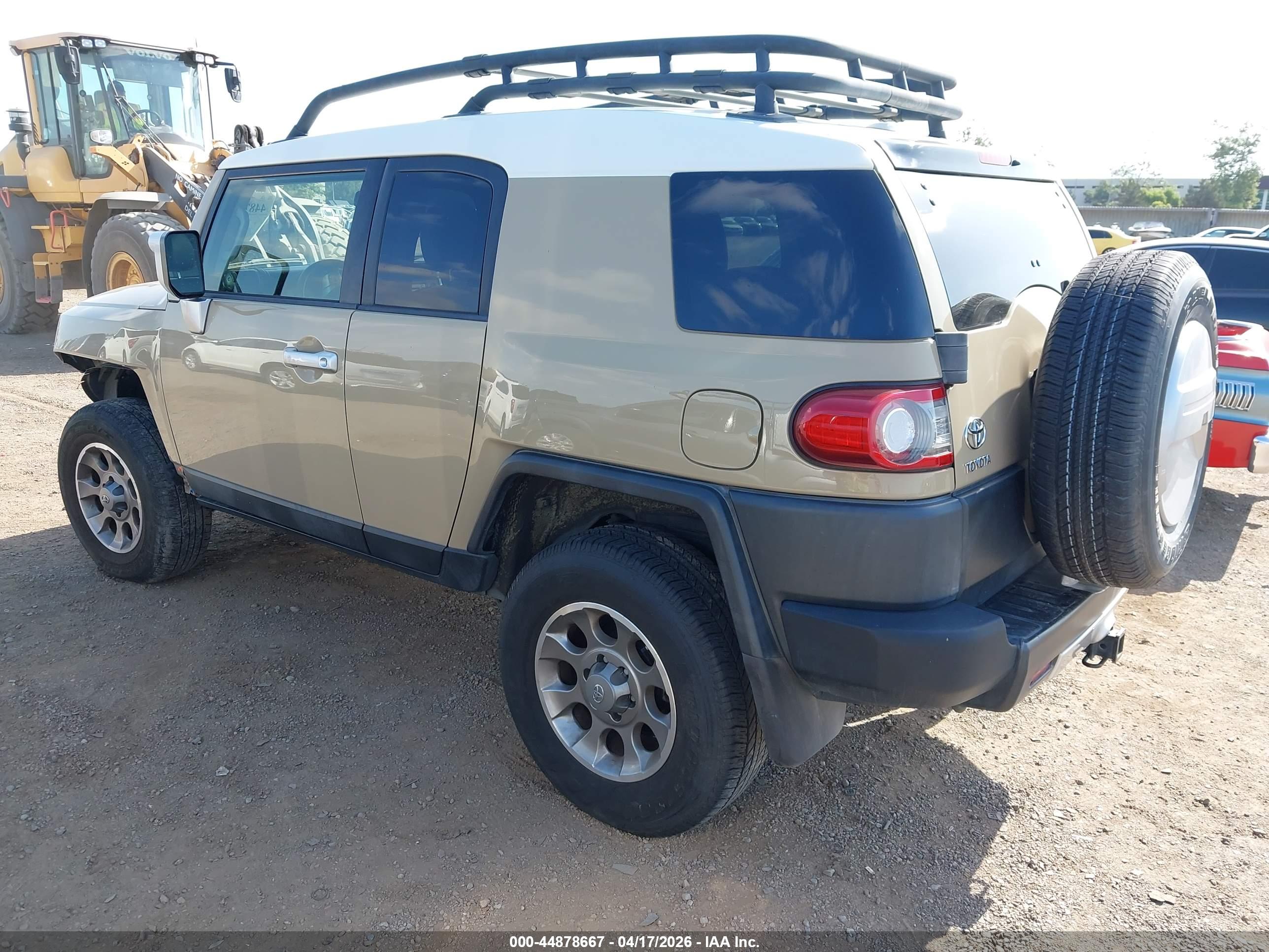 TOYOTA FJ image 3