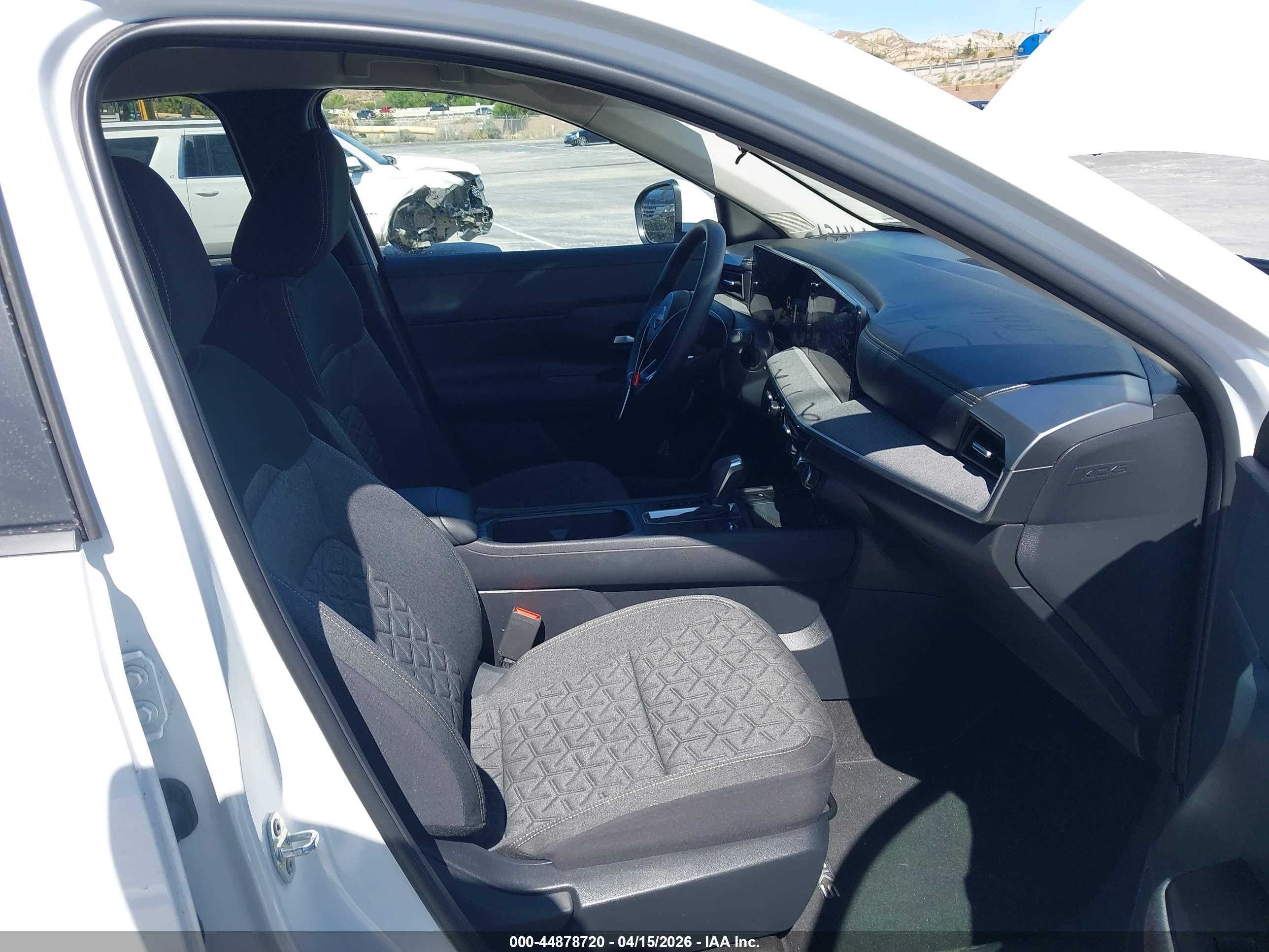NISSAN KICKS image 5